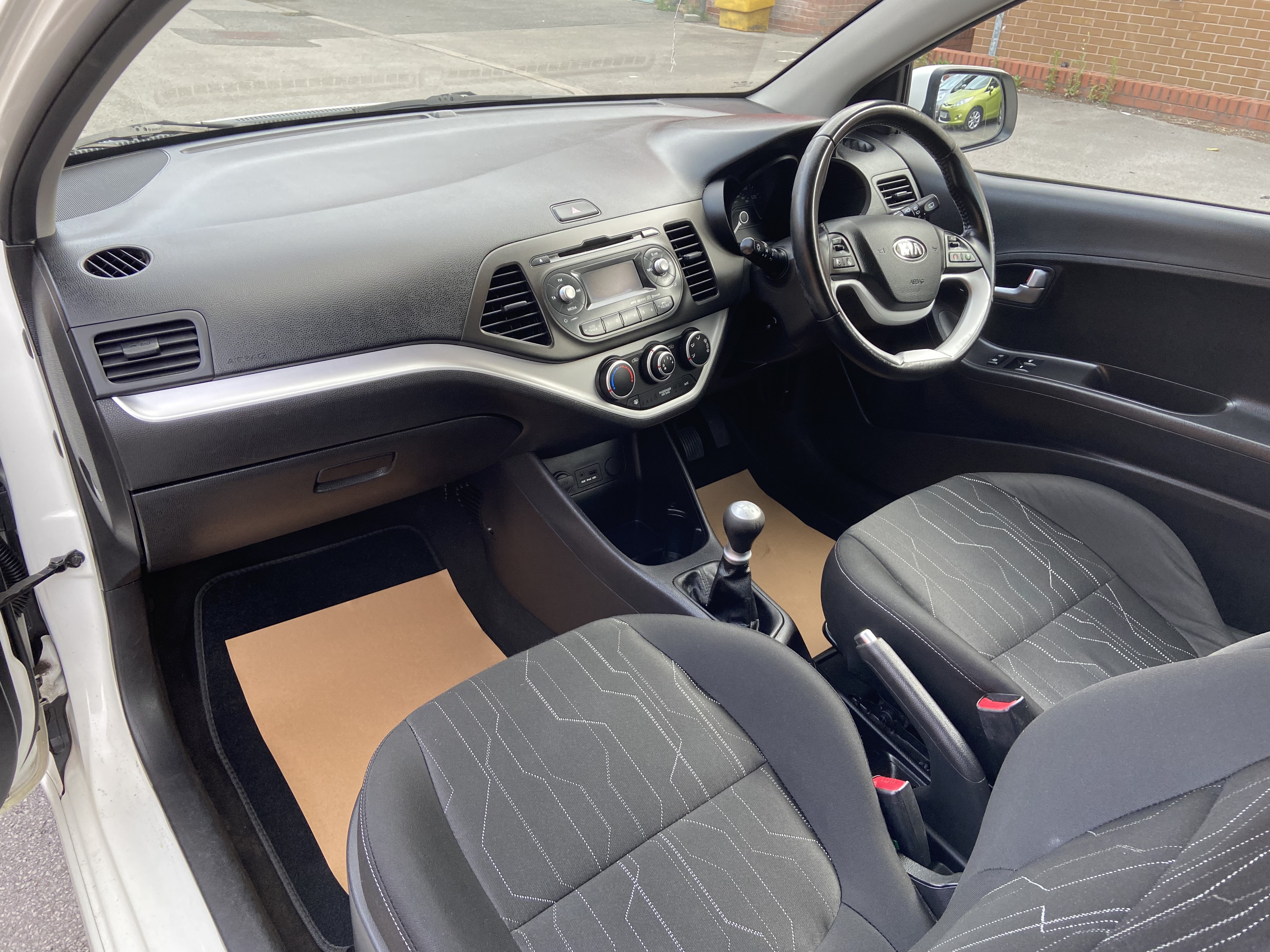 additional car image