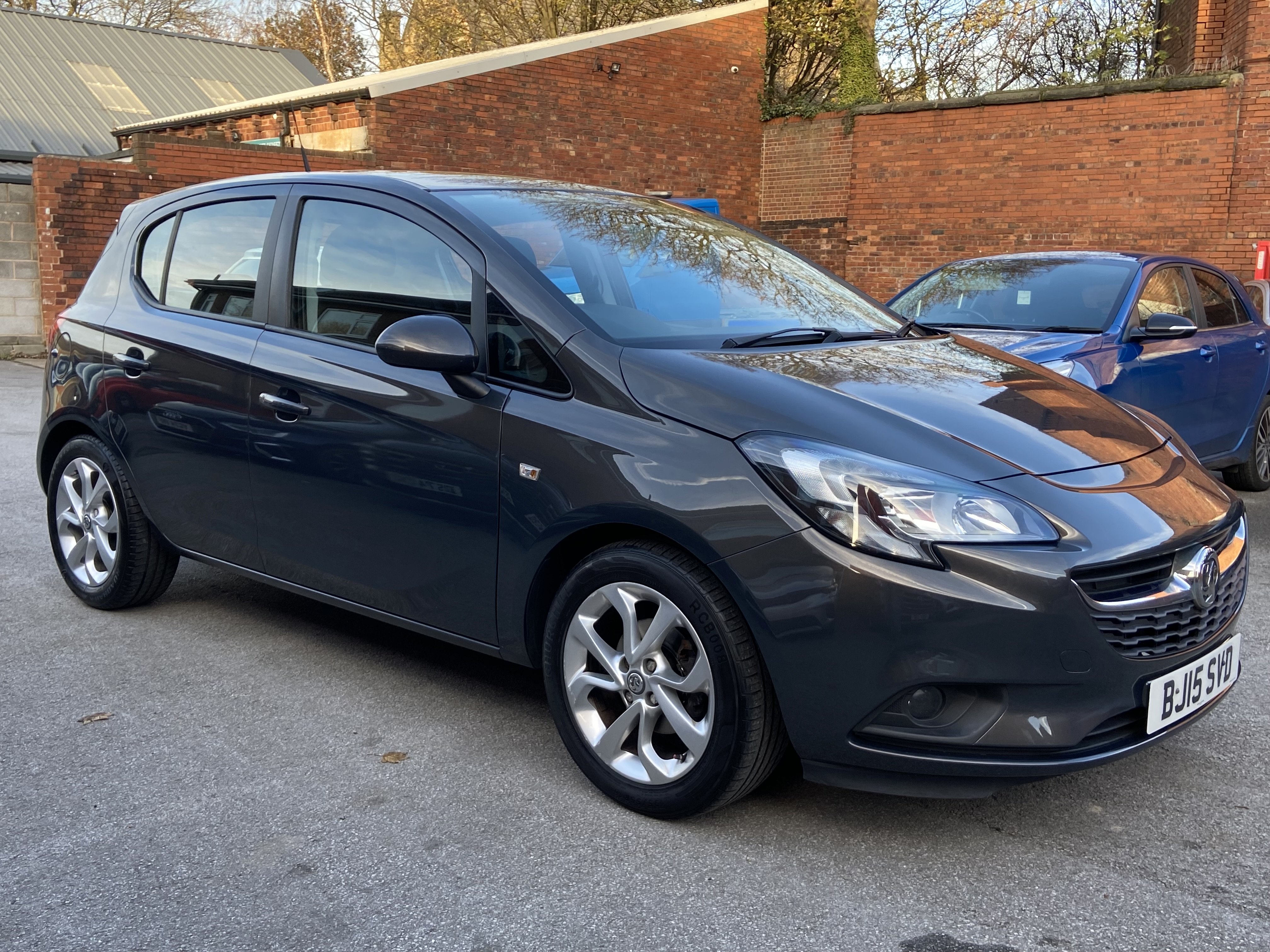 additional car image