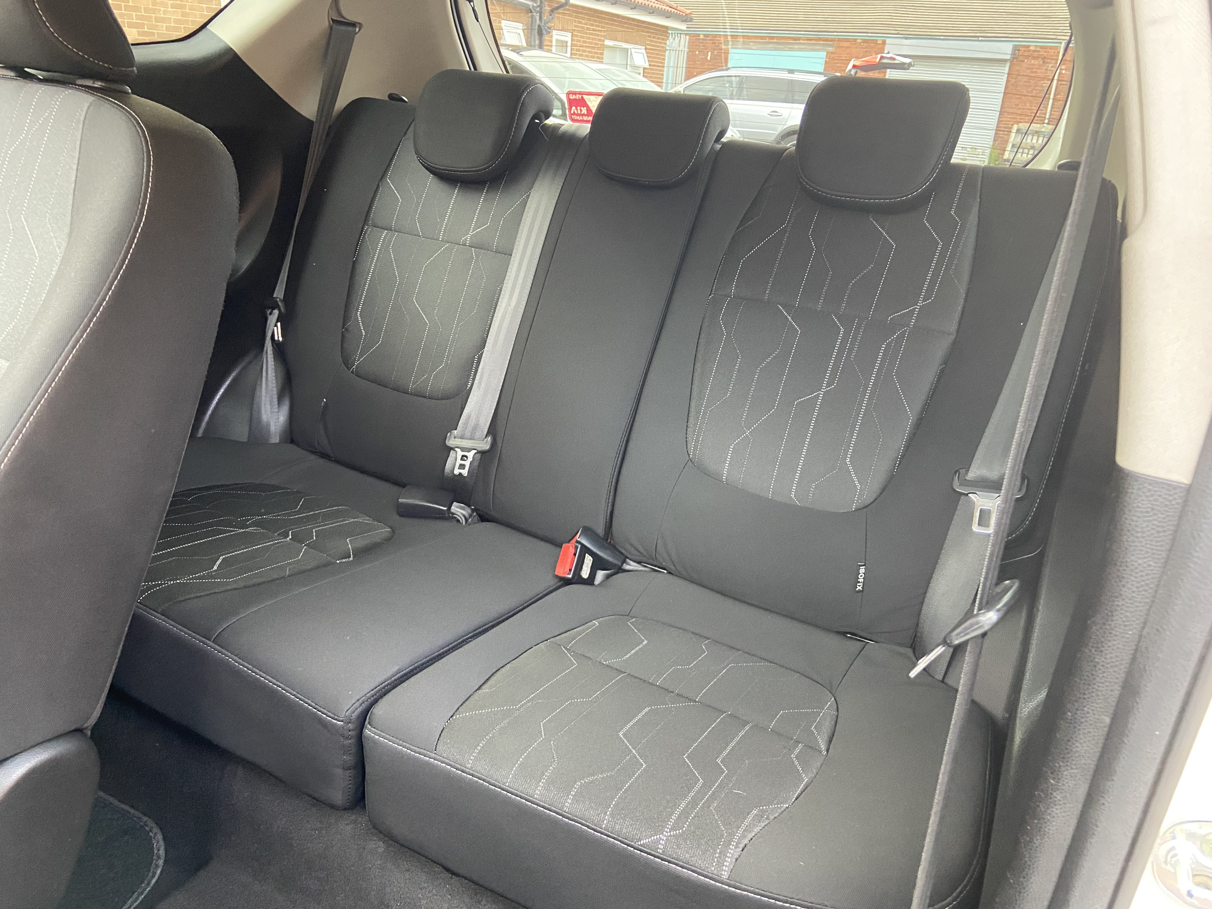 additional car image