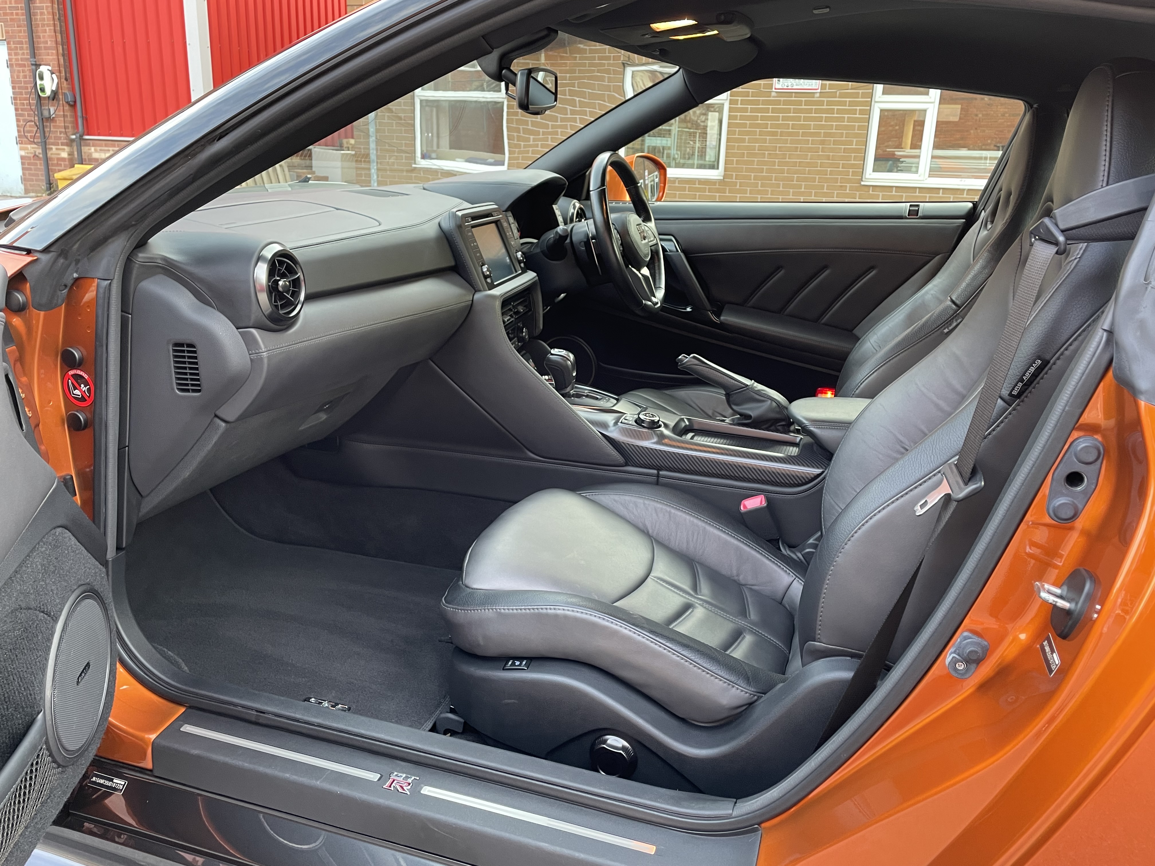 additional car image
