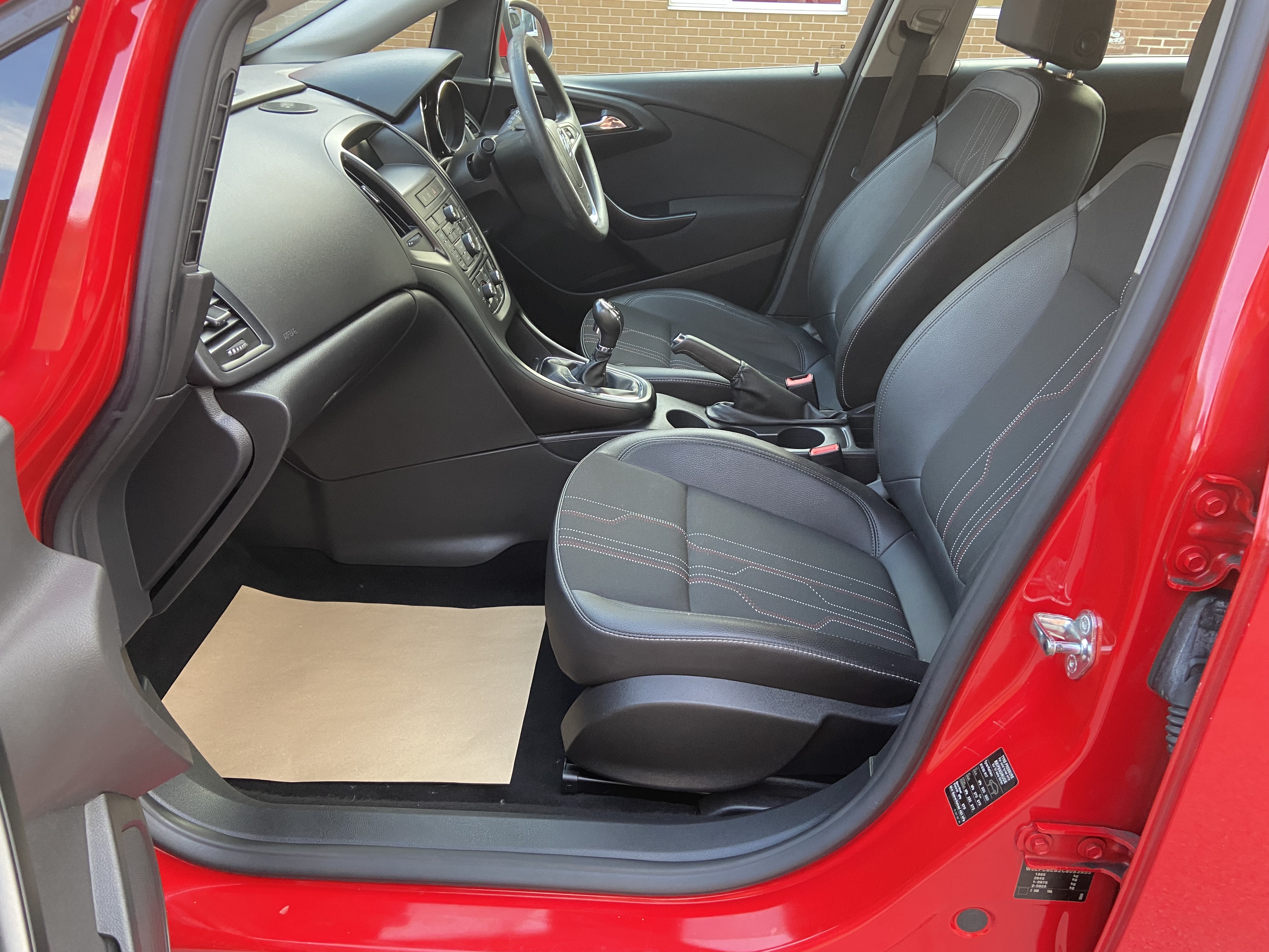 additional car image