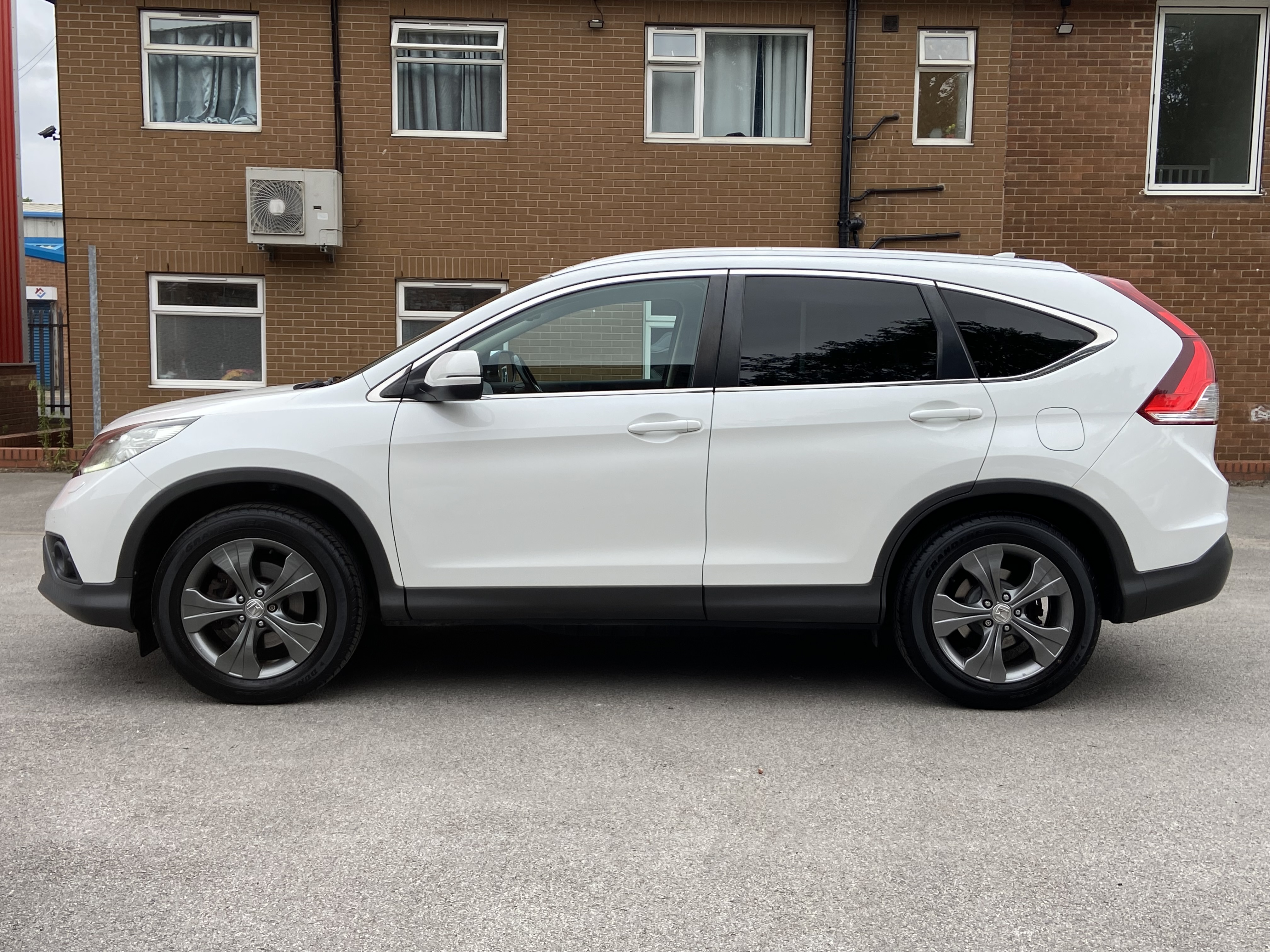 additional car image