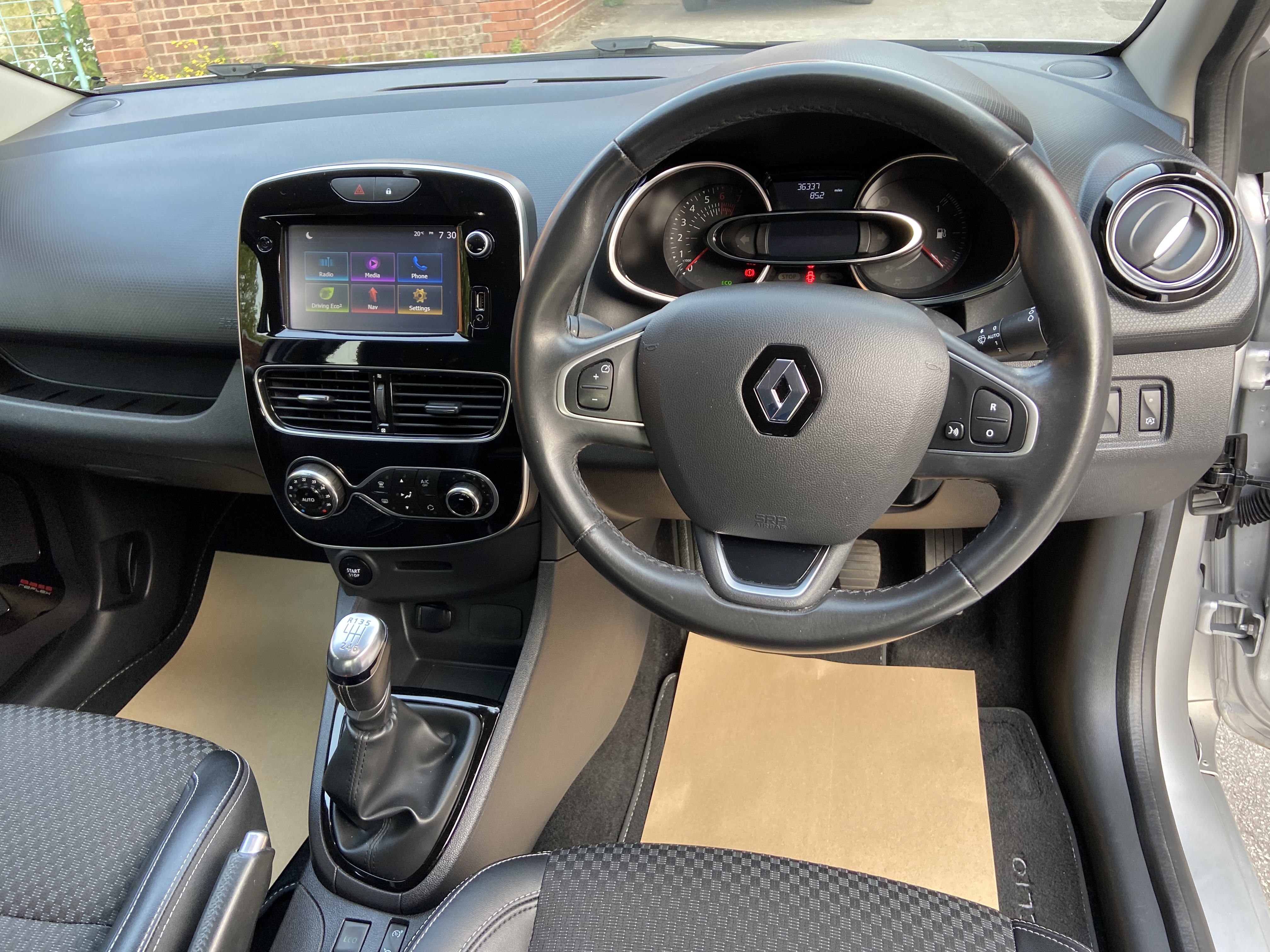 additional car image