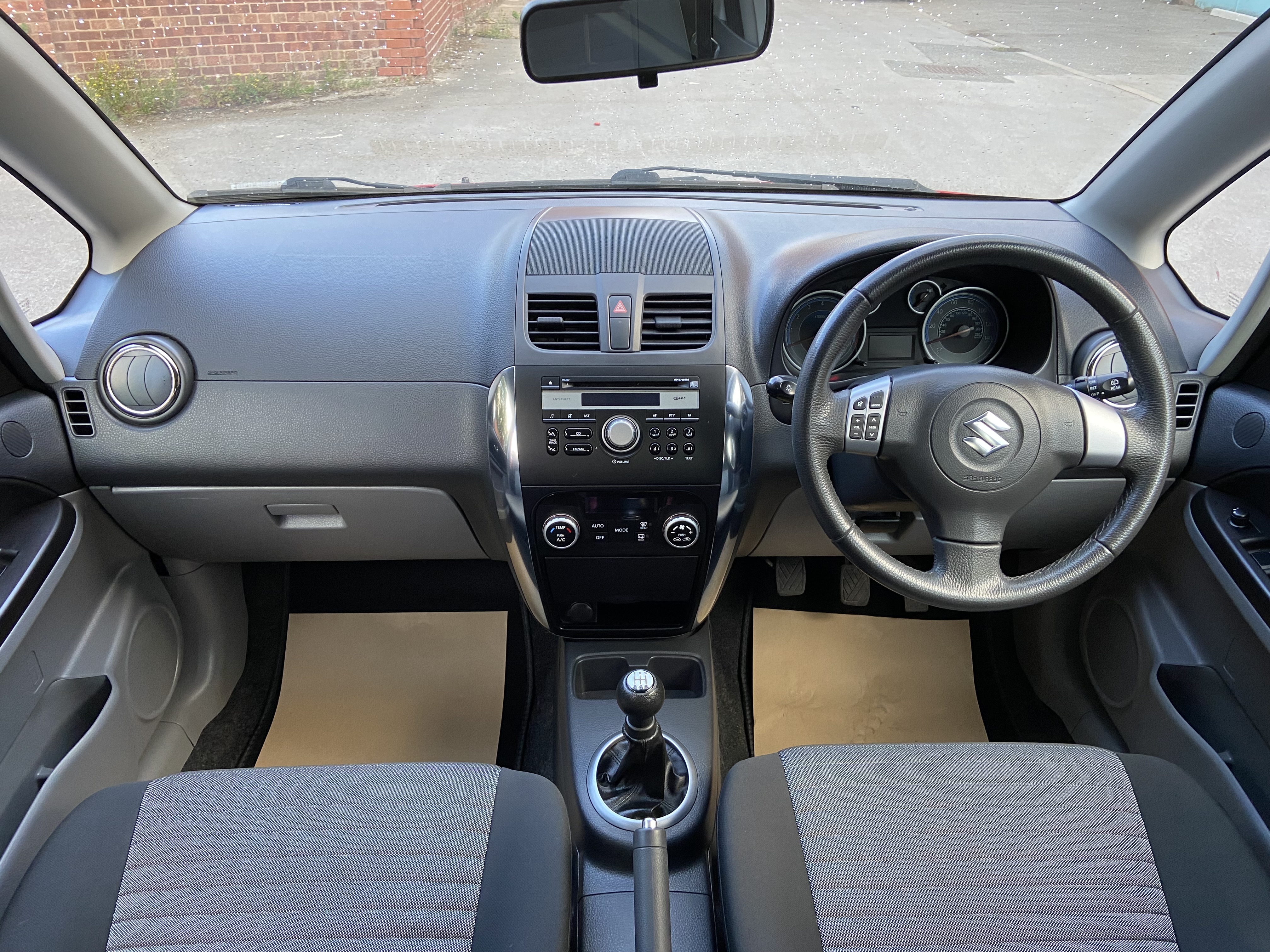 additional car image