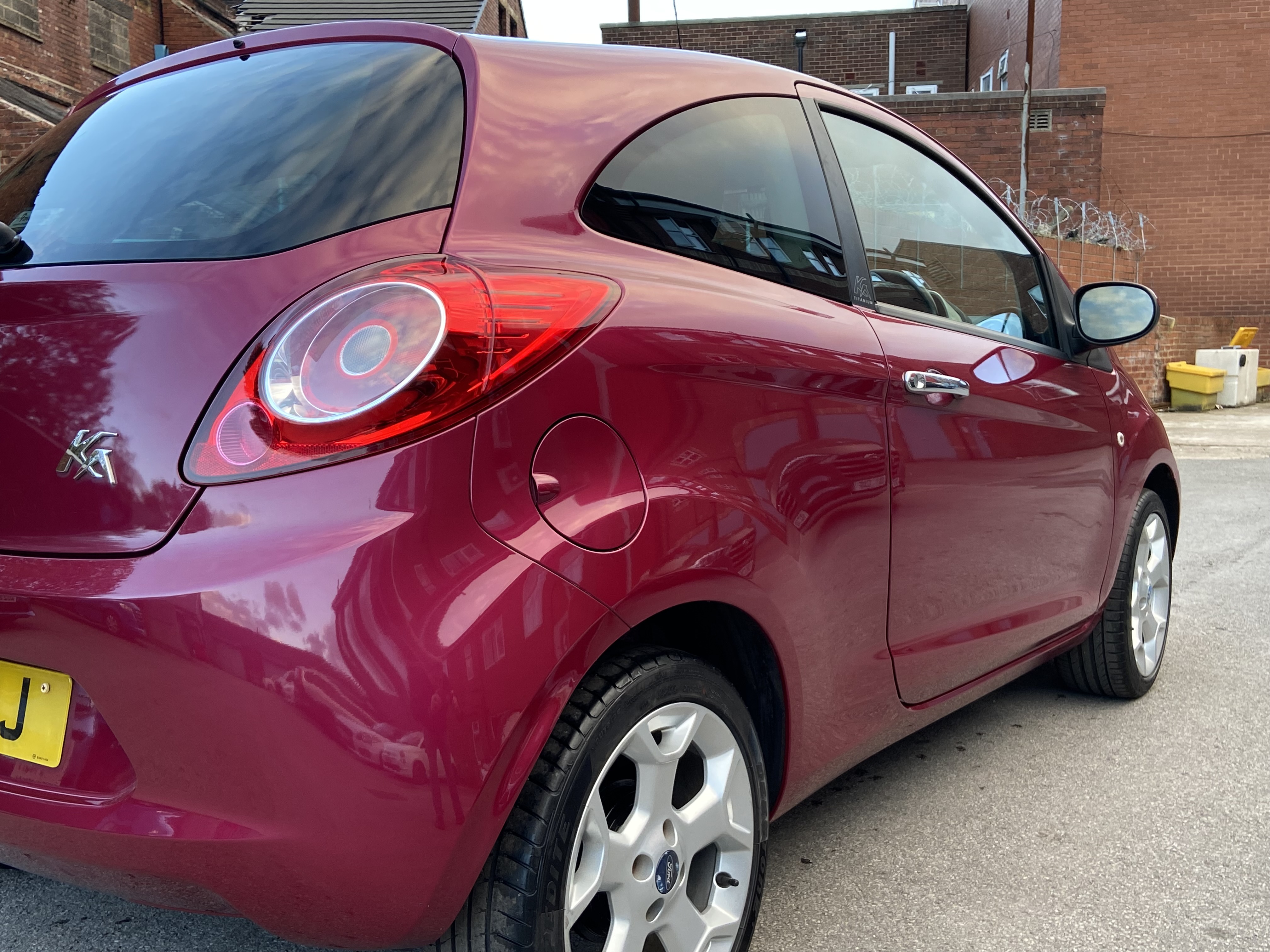 additional car image