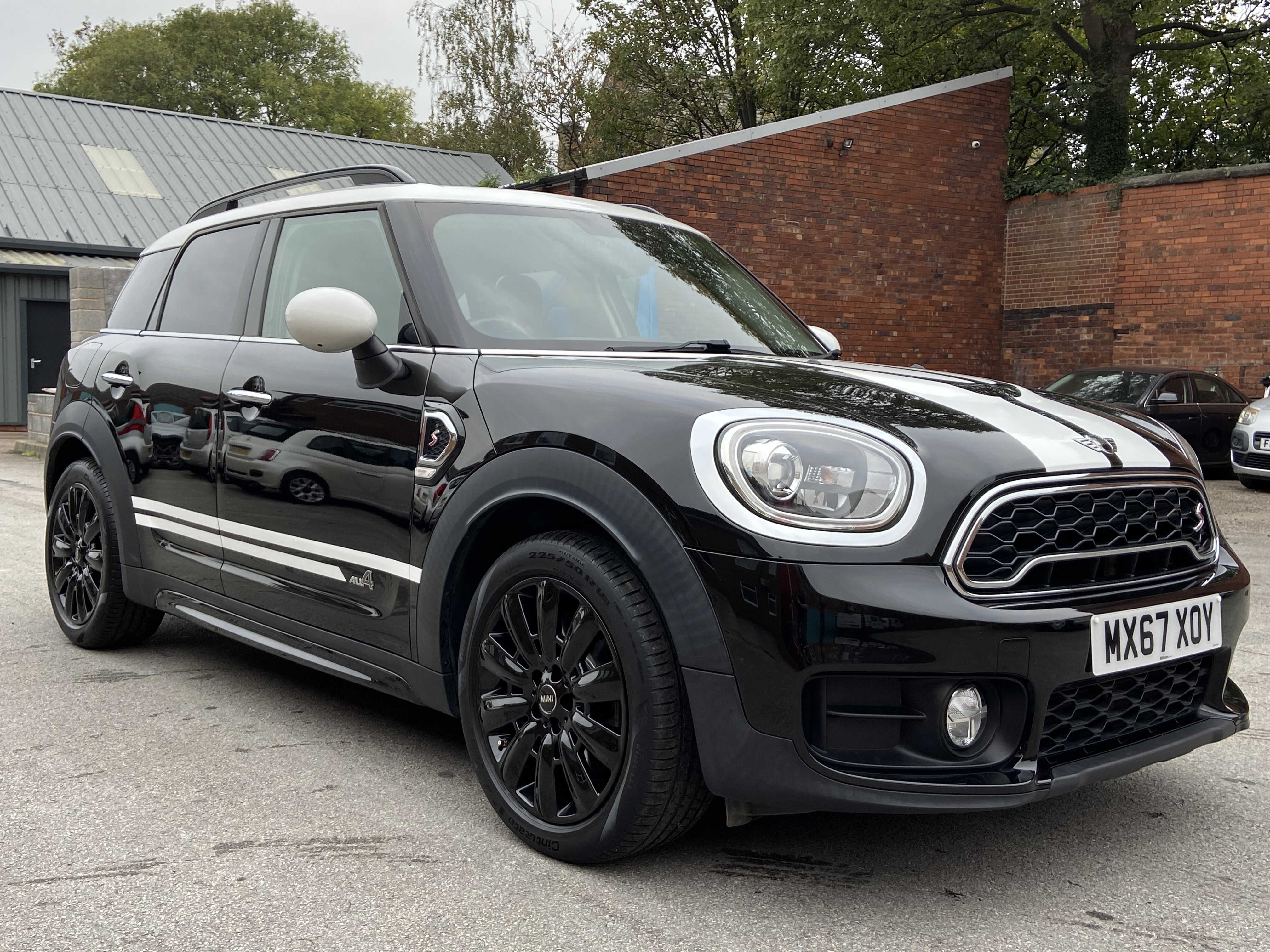 additional car image