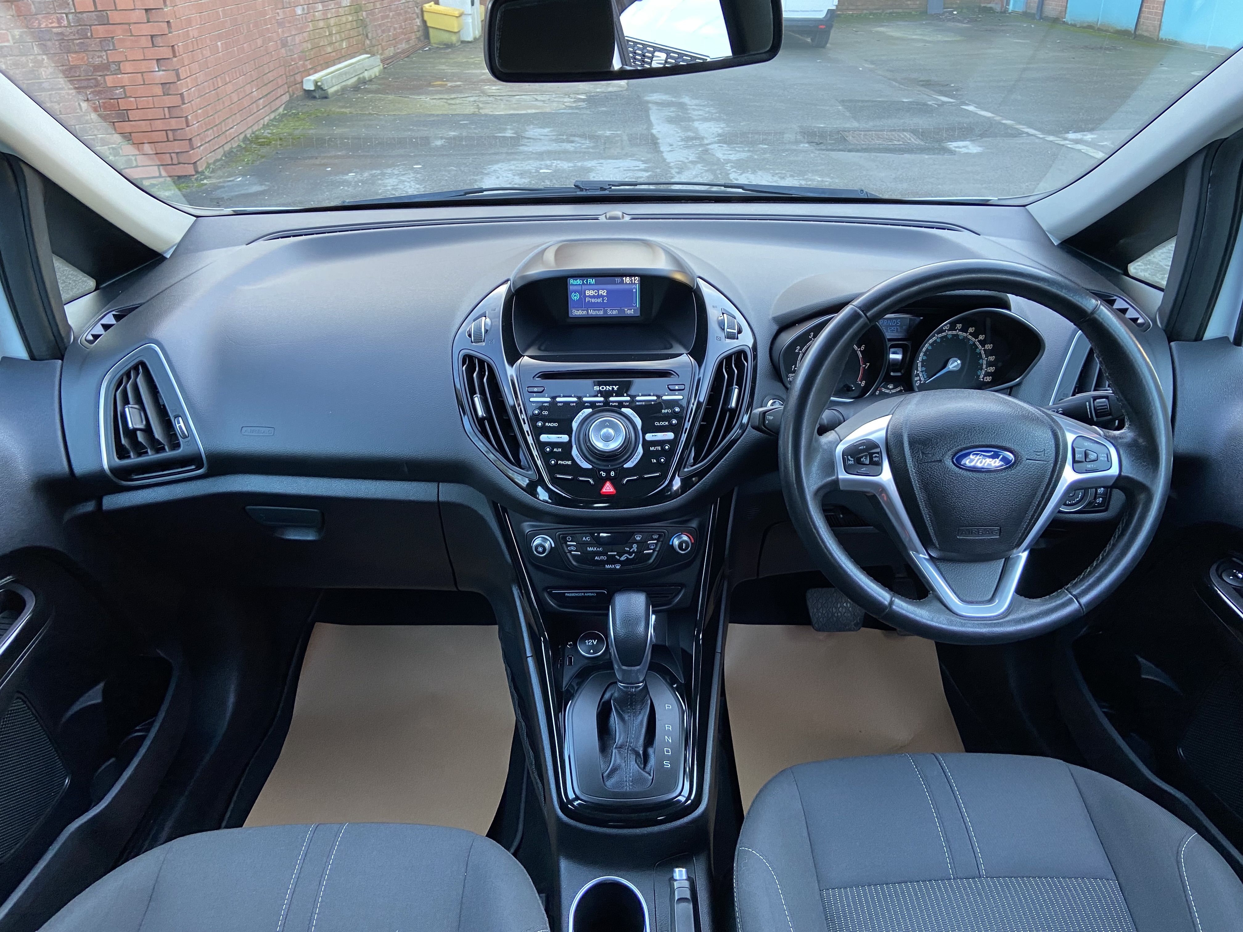 additional car image