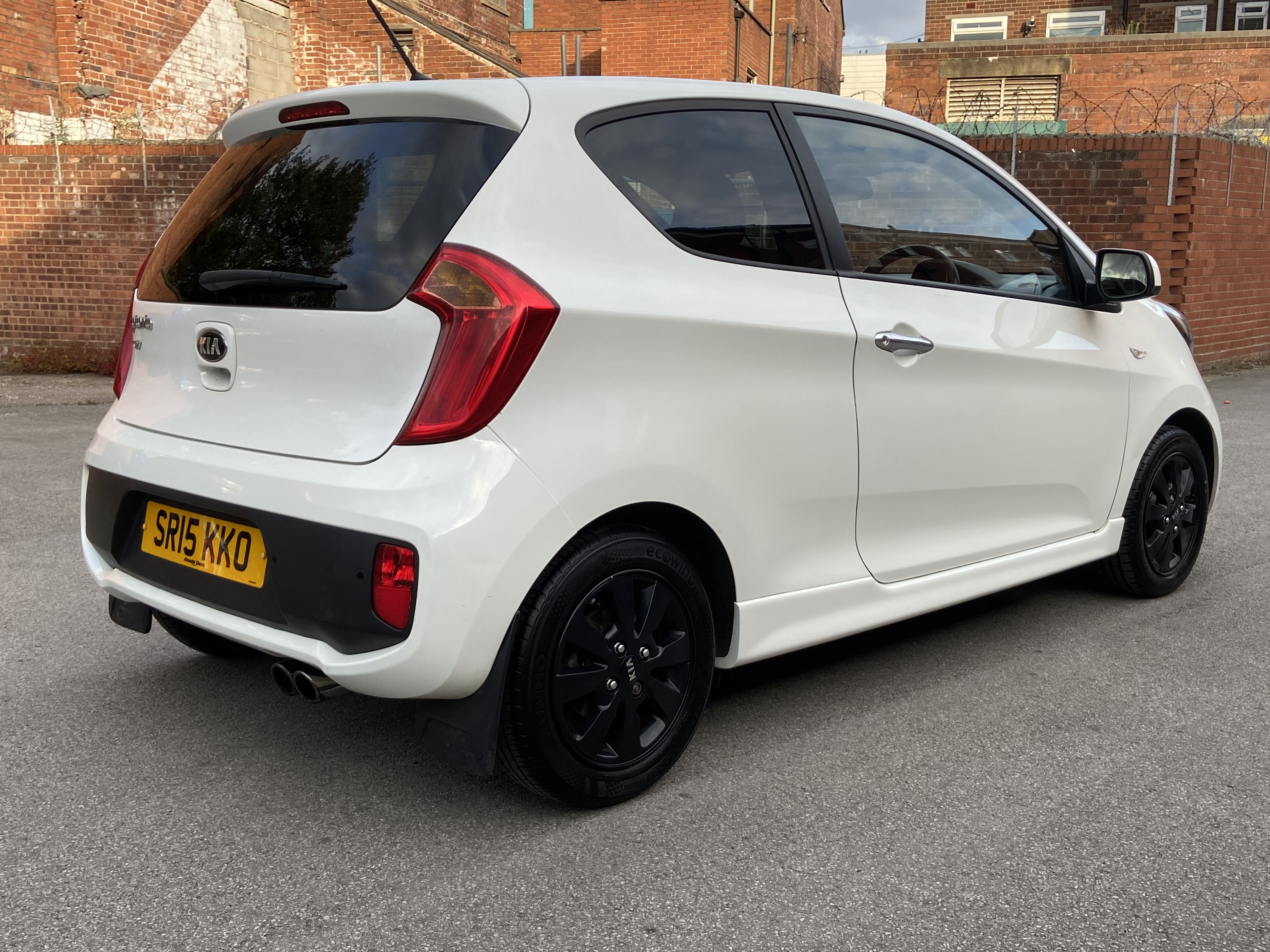 additional car image