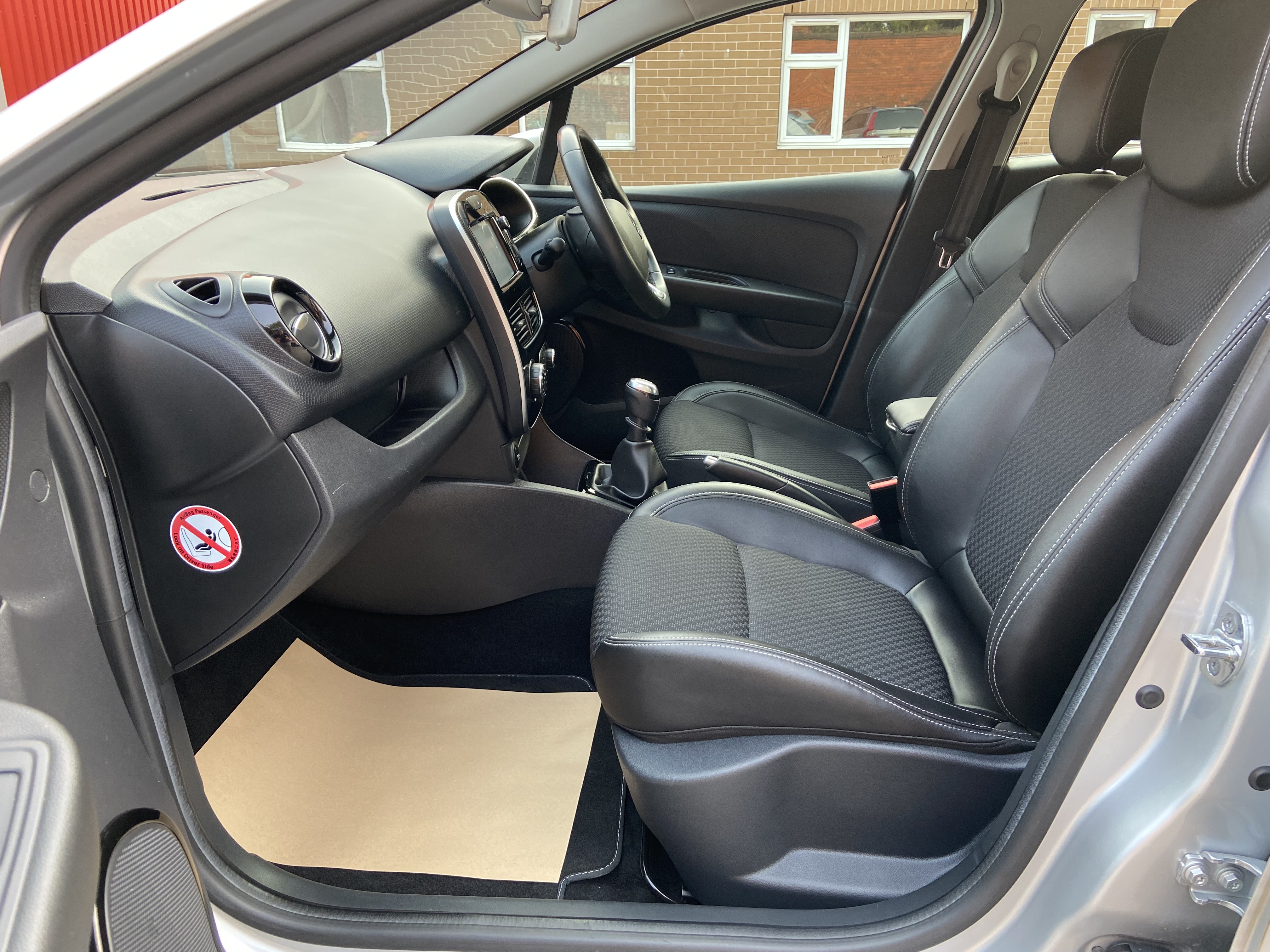 additional car image