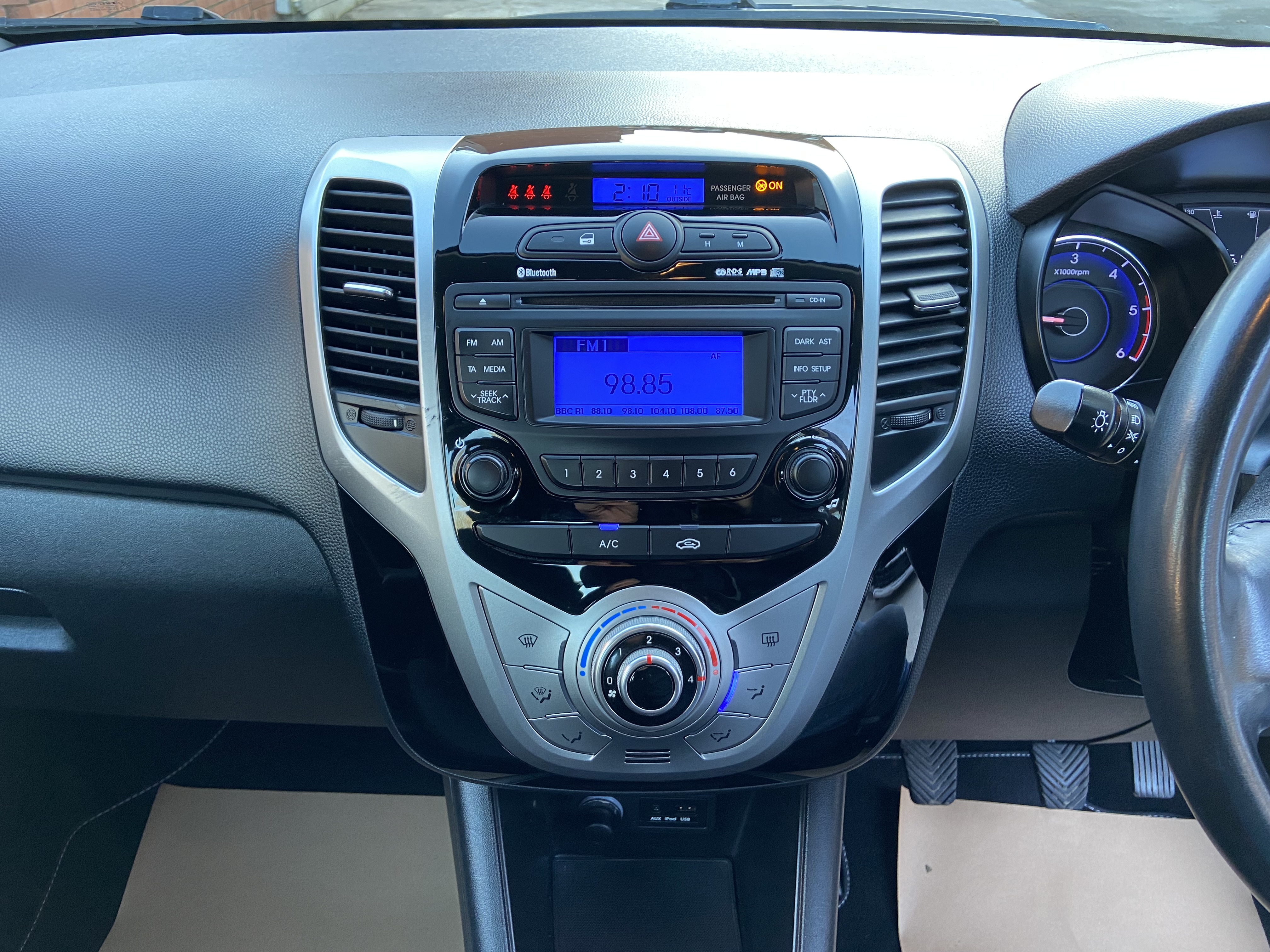 additional car image