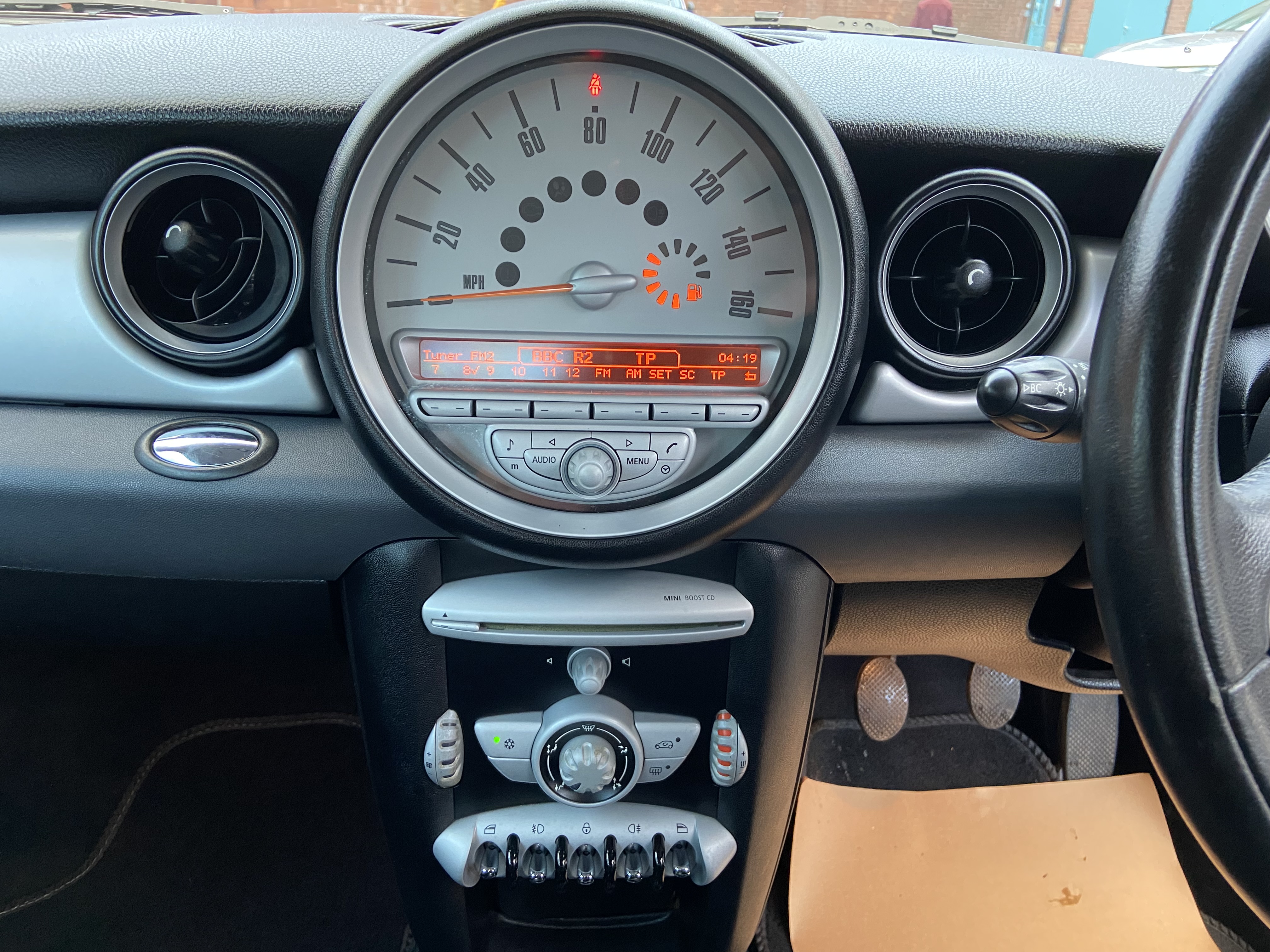 additional car image