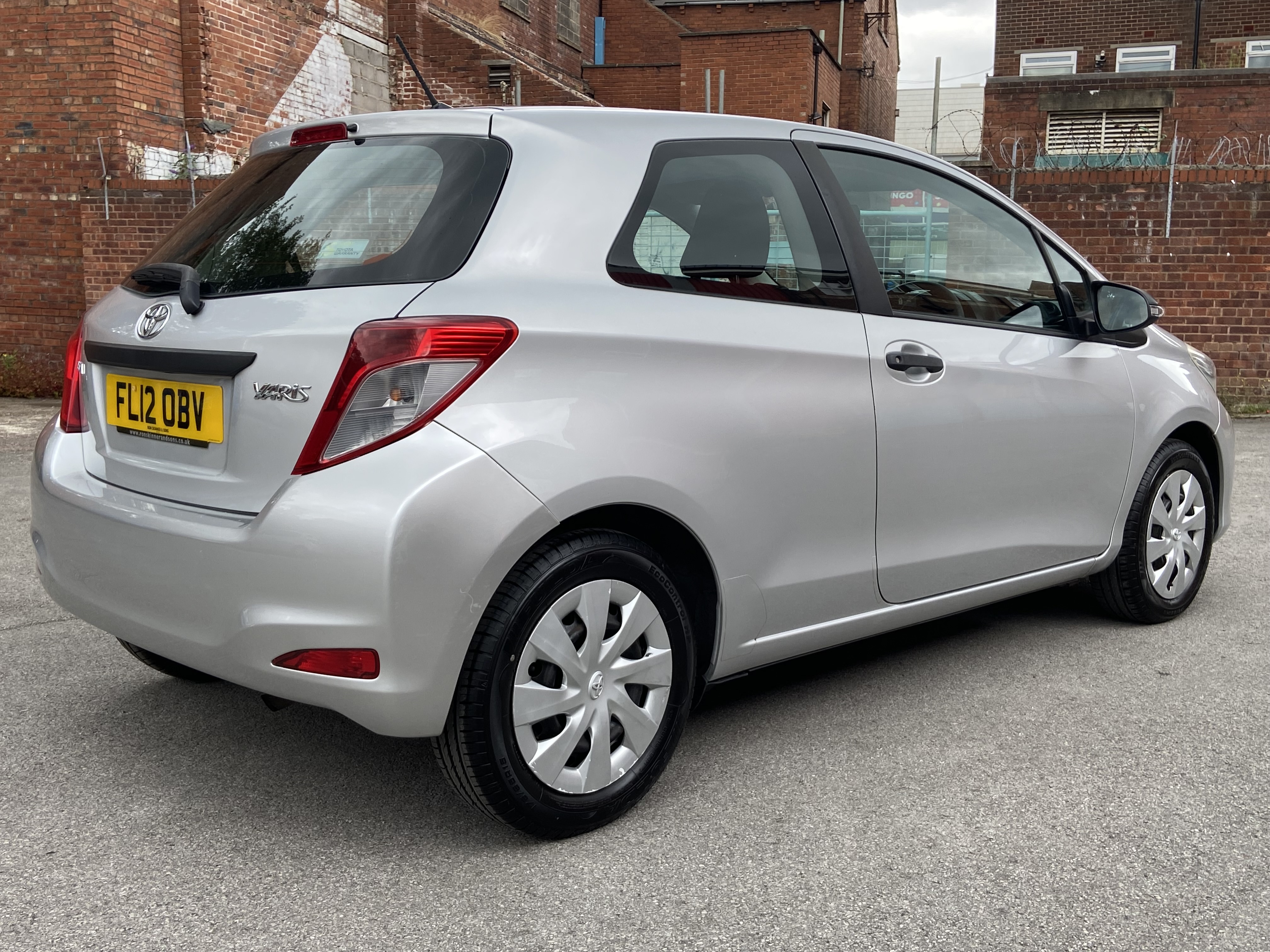 additional car image
