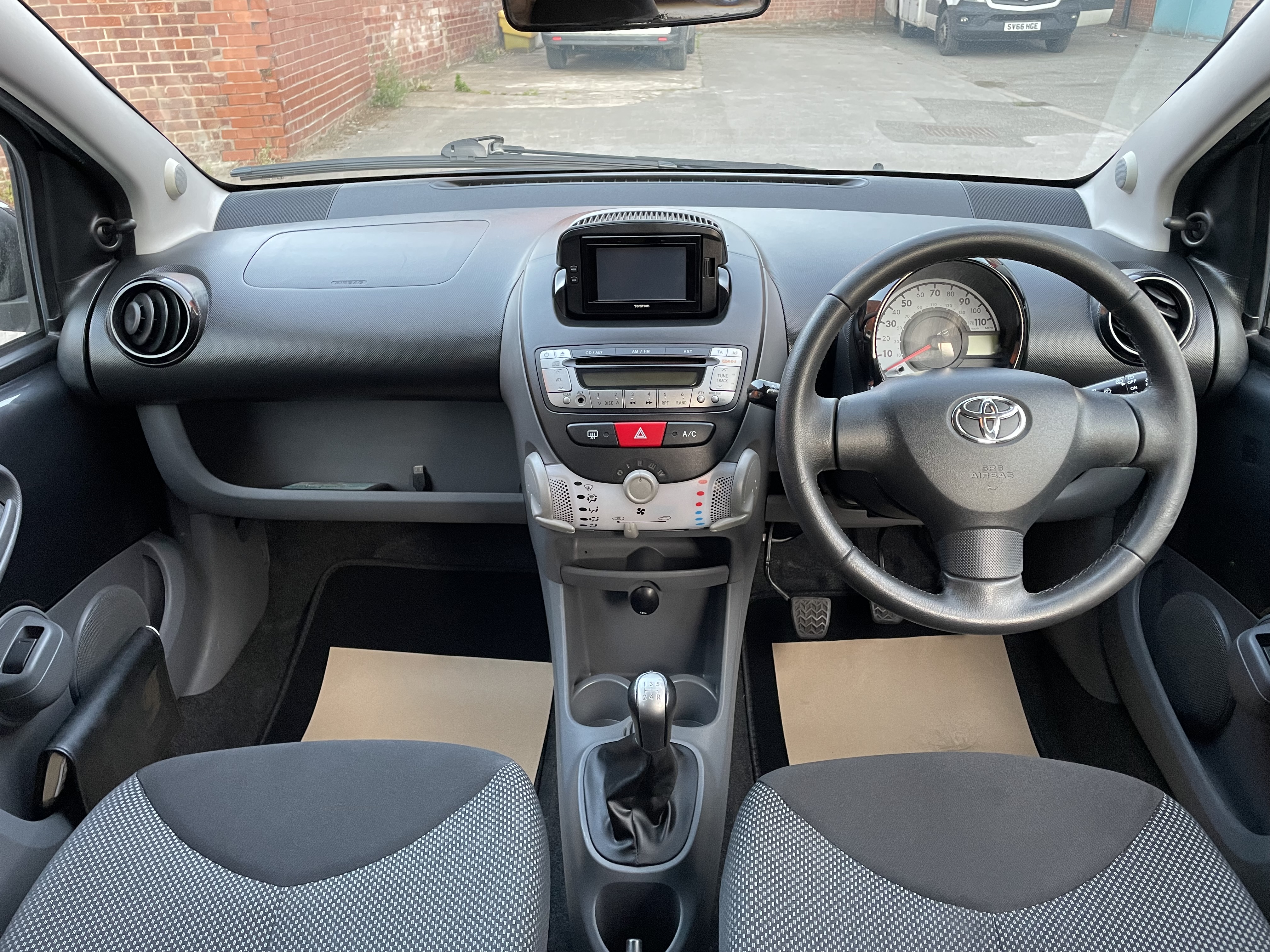 additional car image