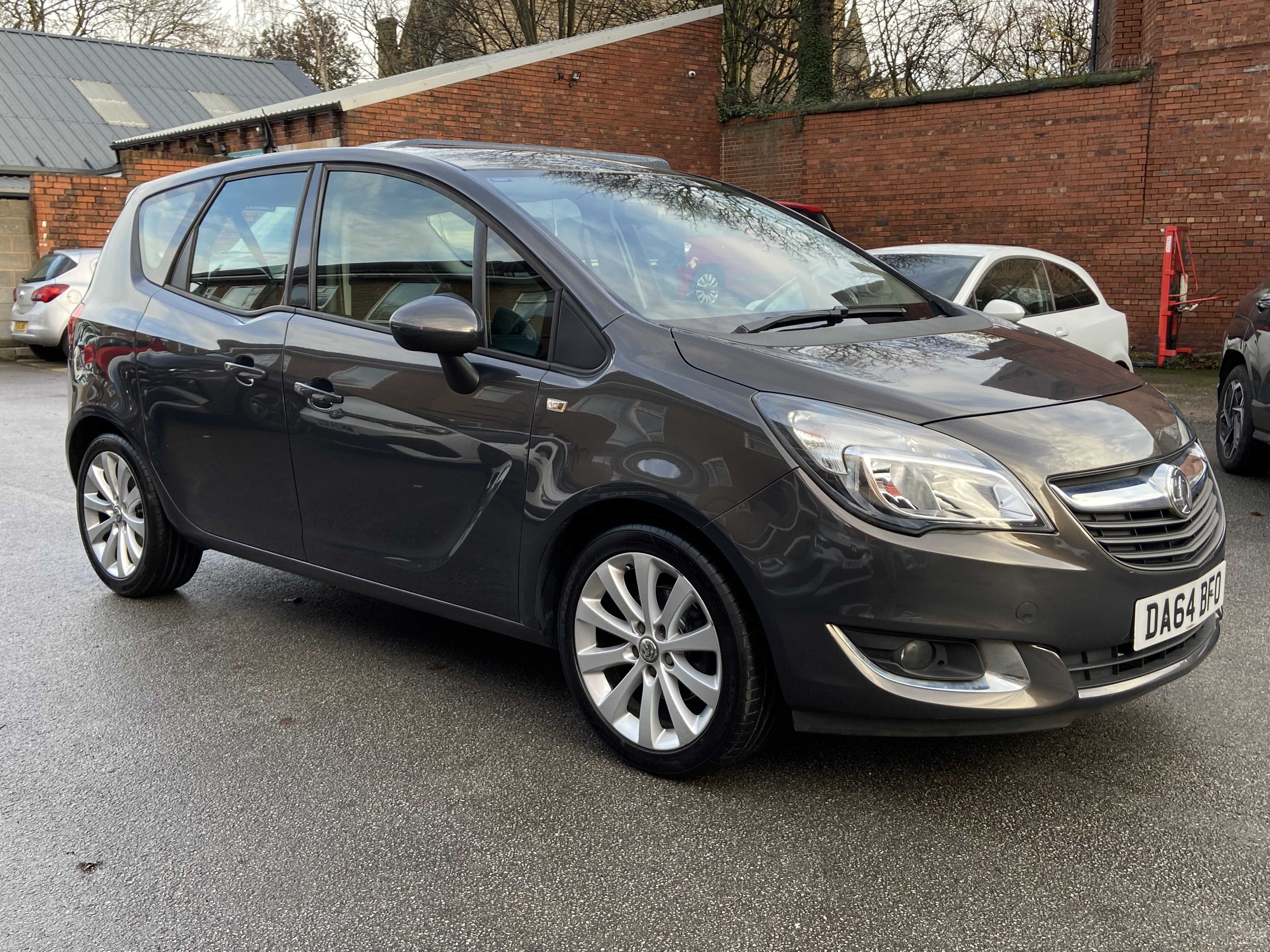 additional car image