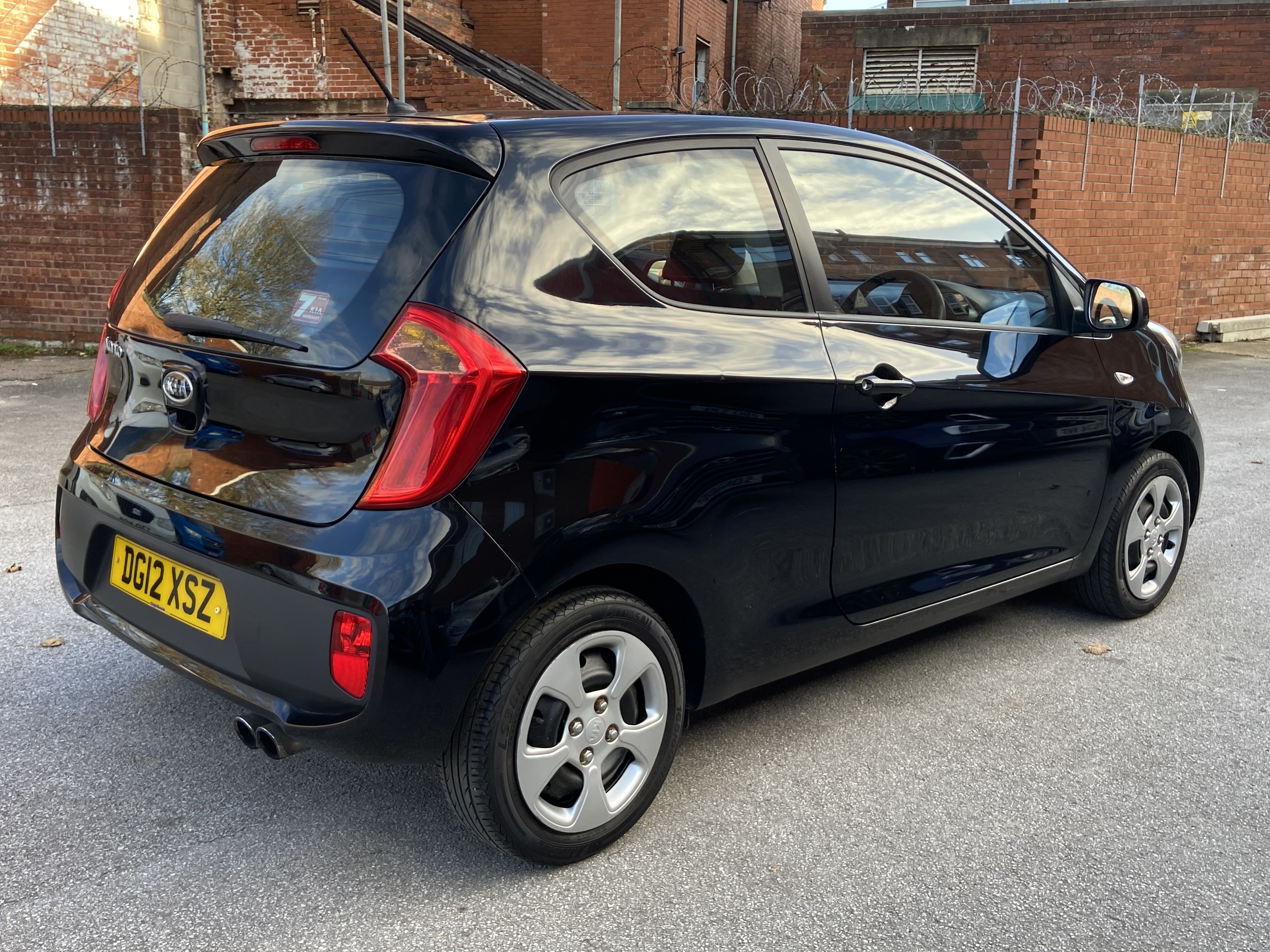 additional car image