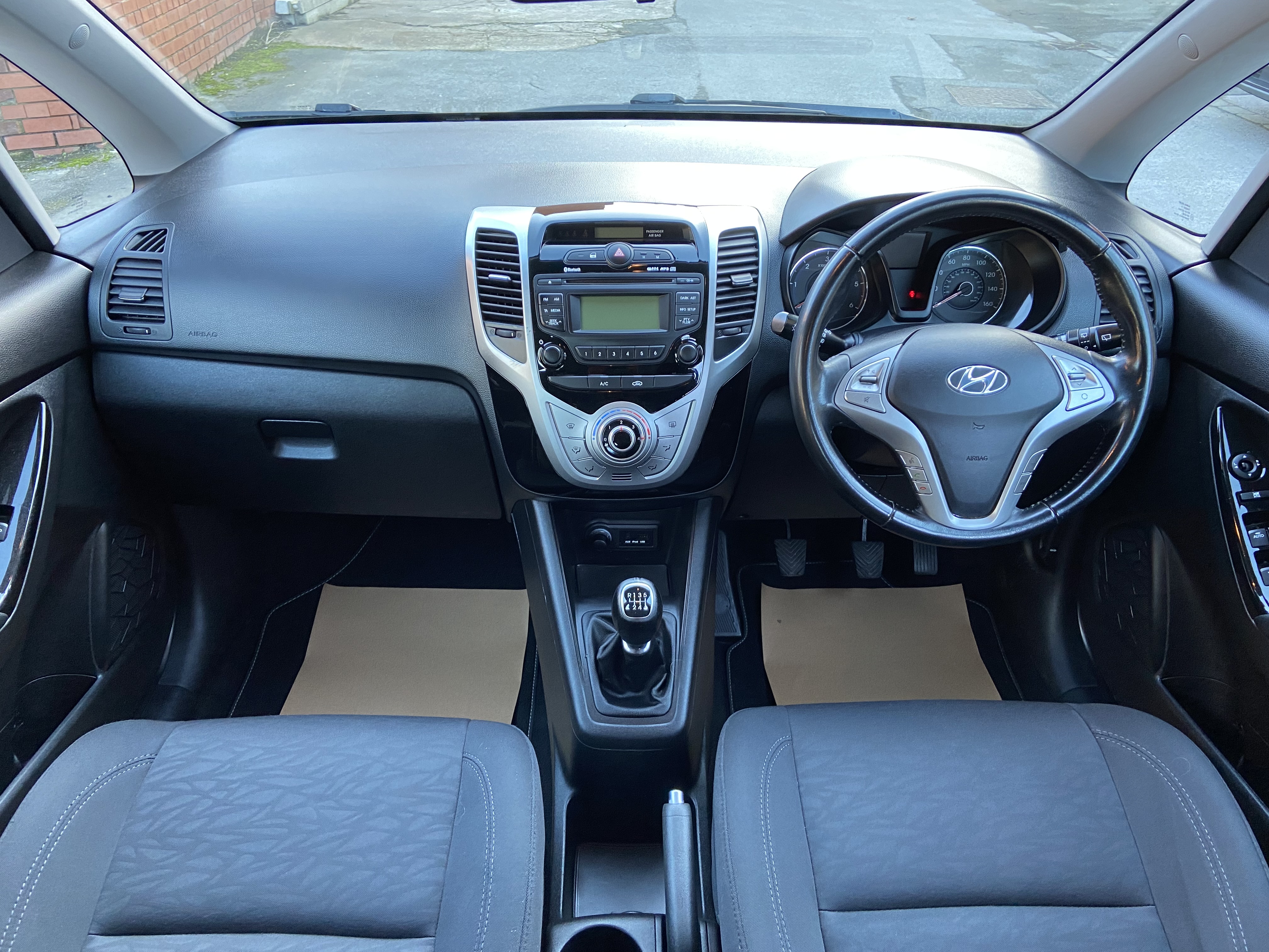 additional car image