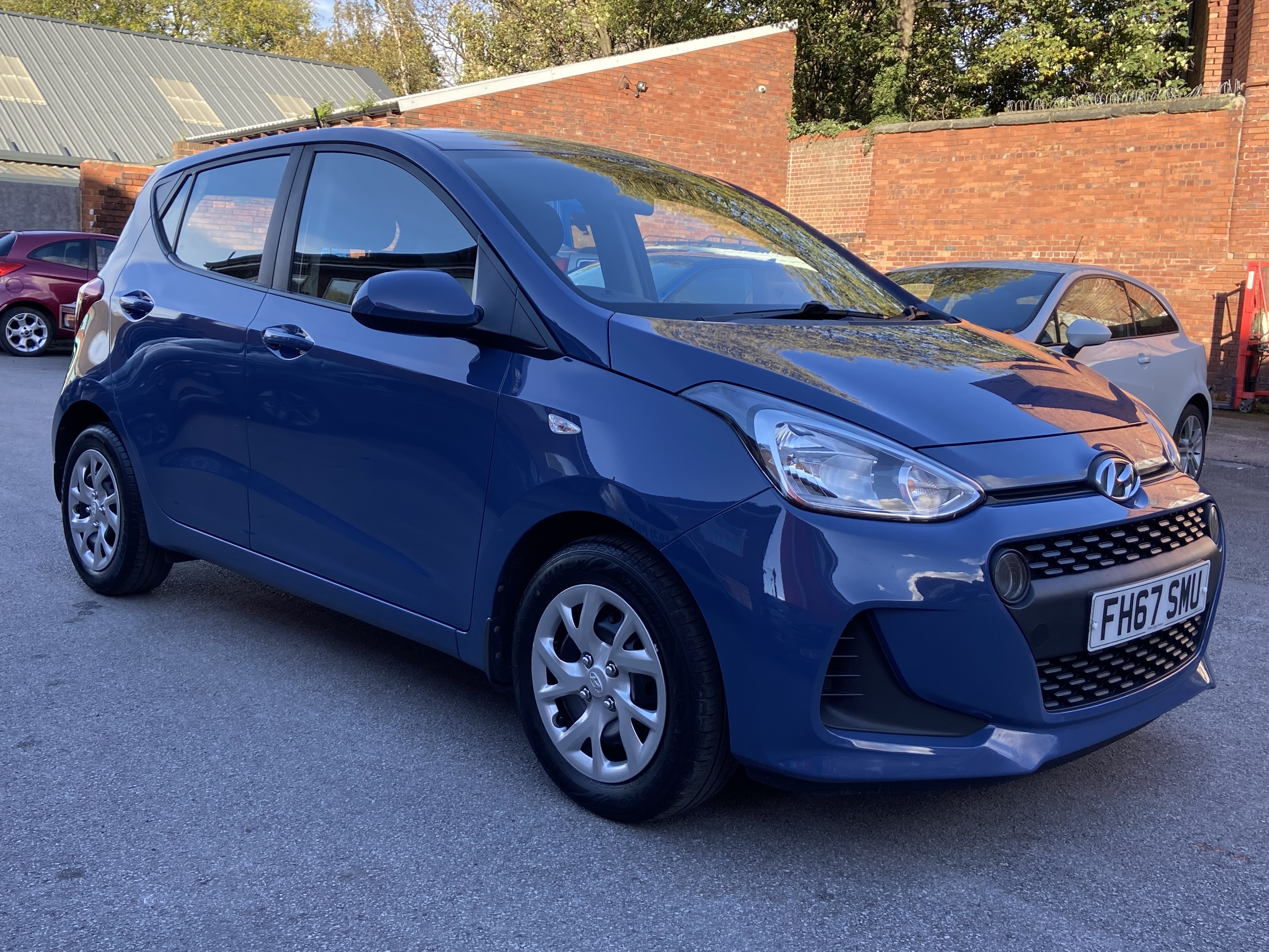 additional car image