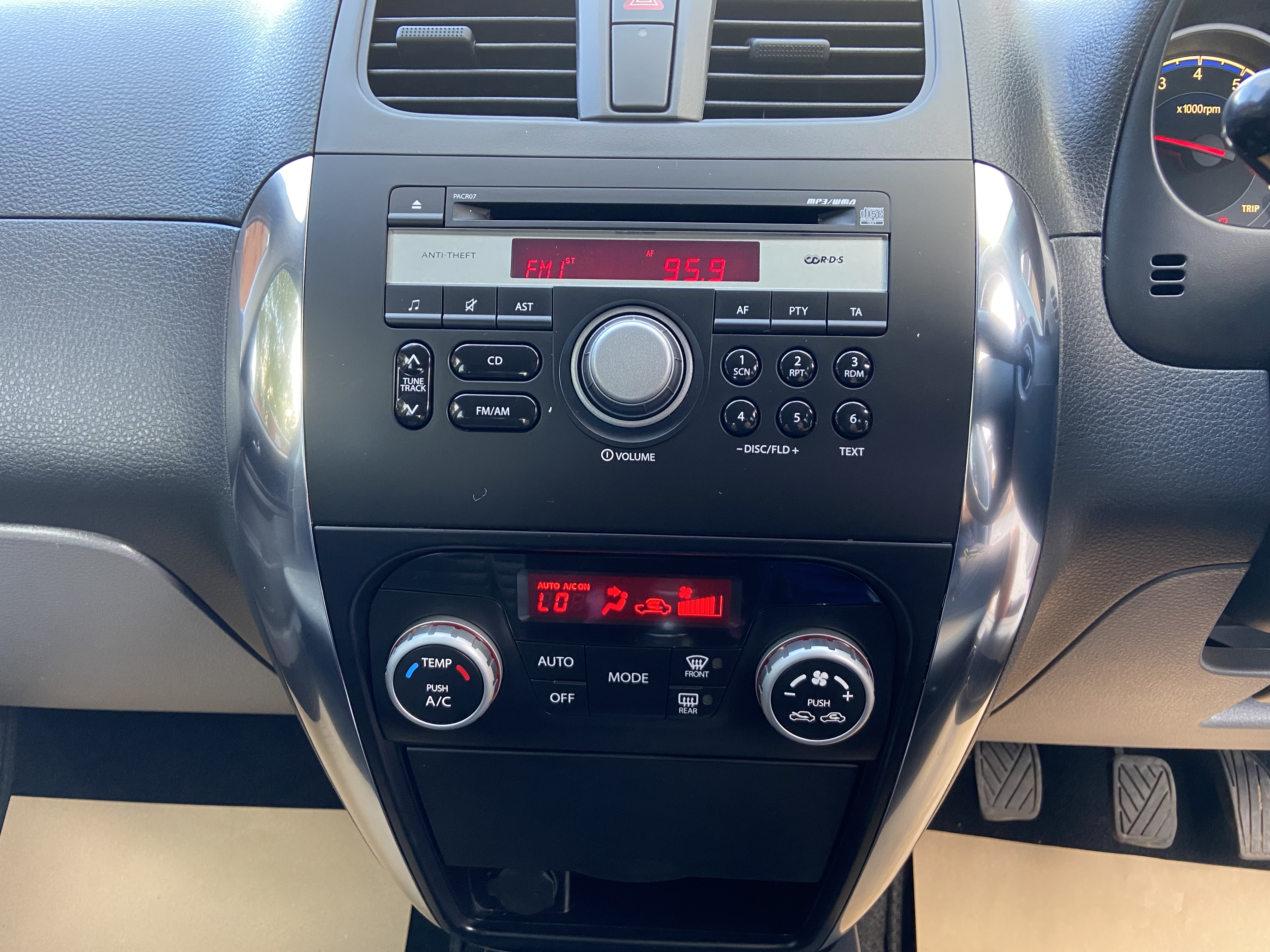 additional car image