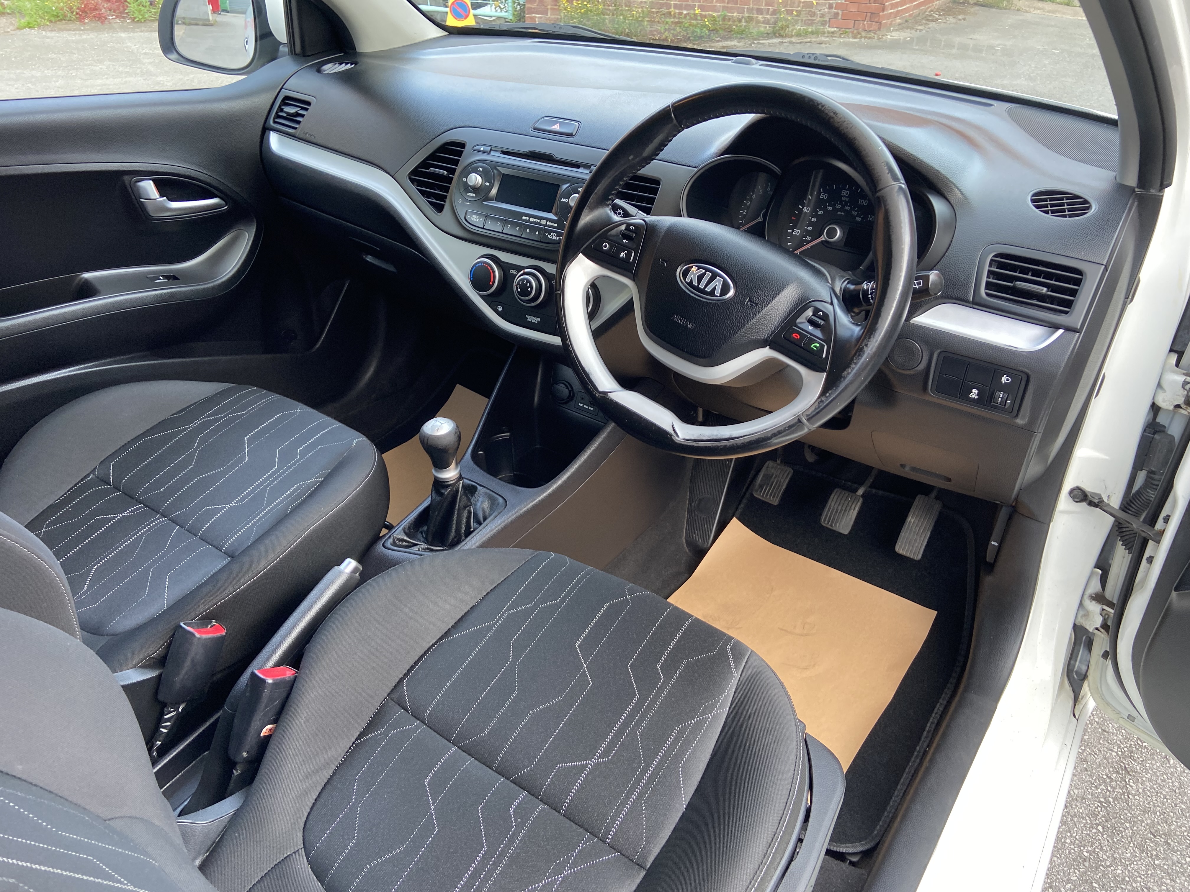 additional car image
