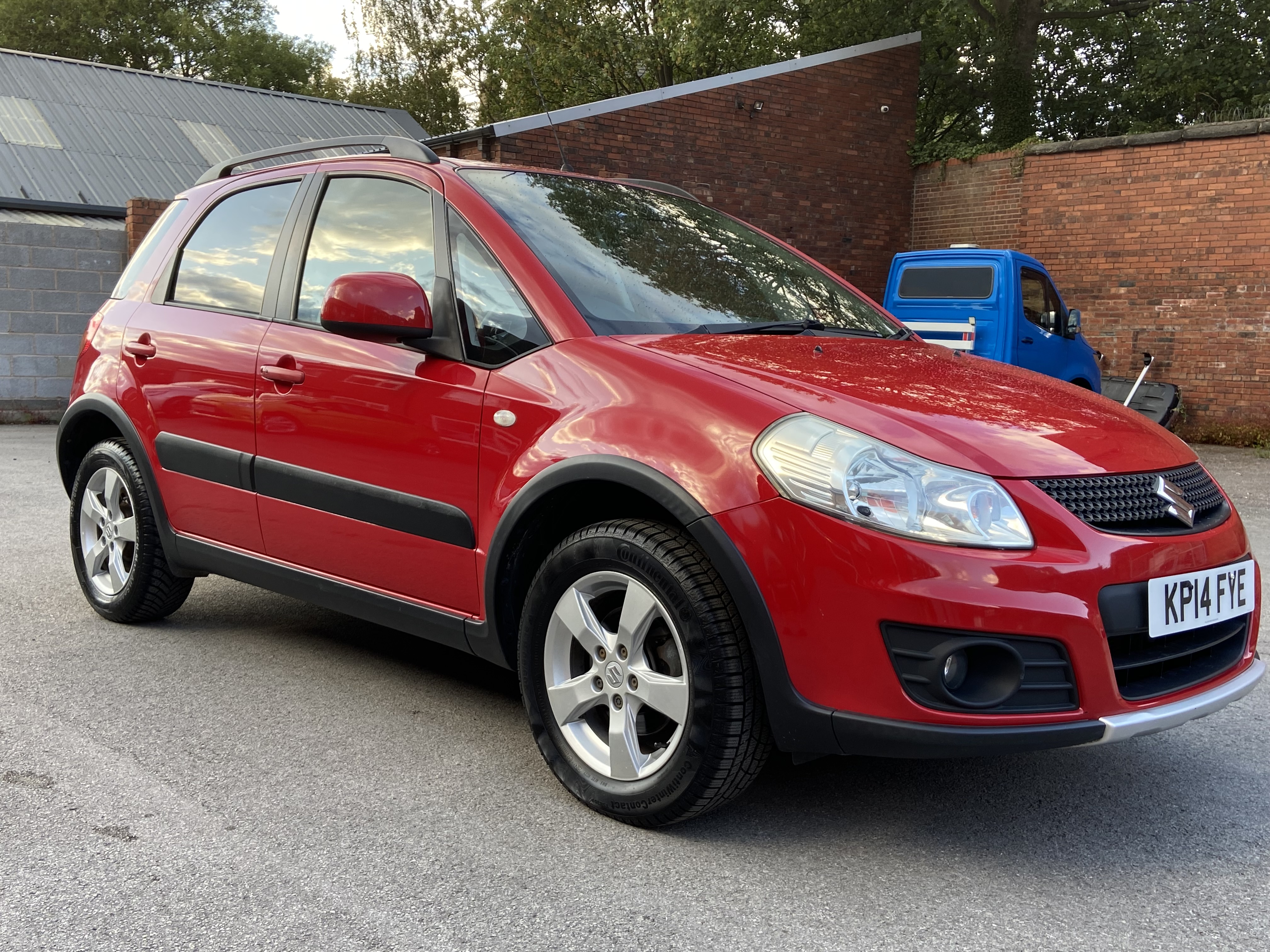 additional car image