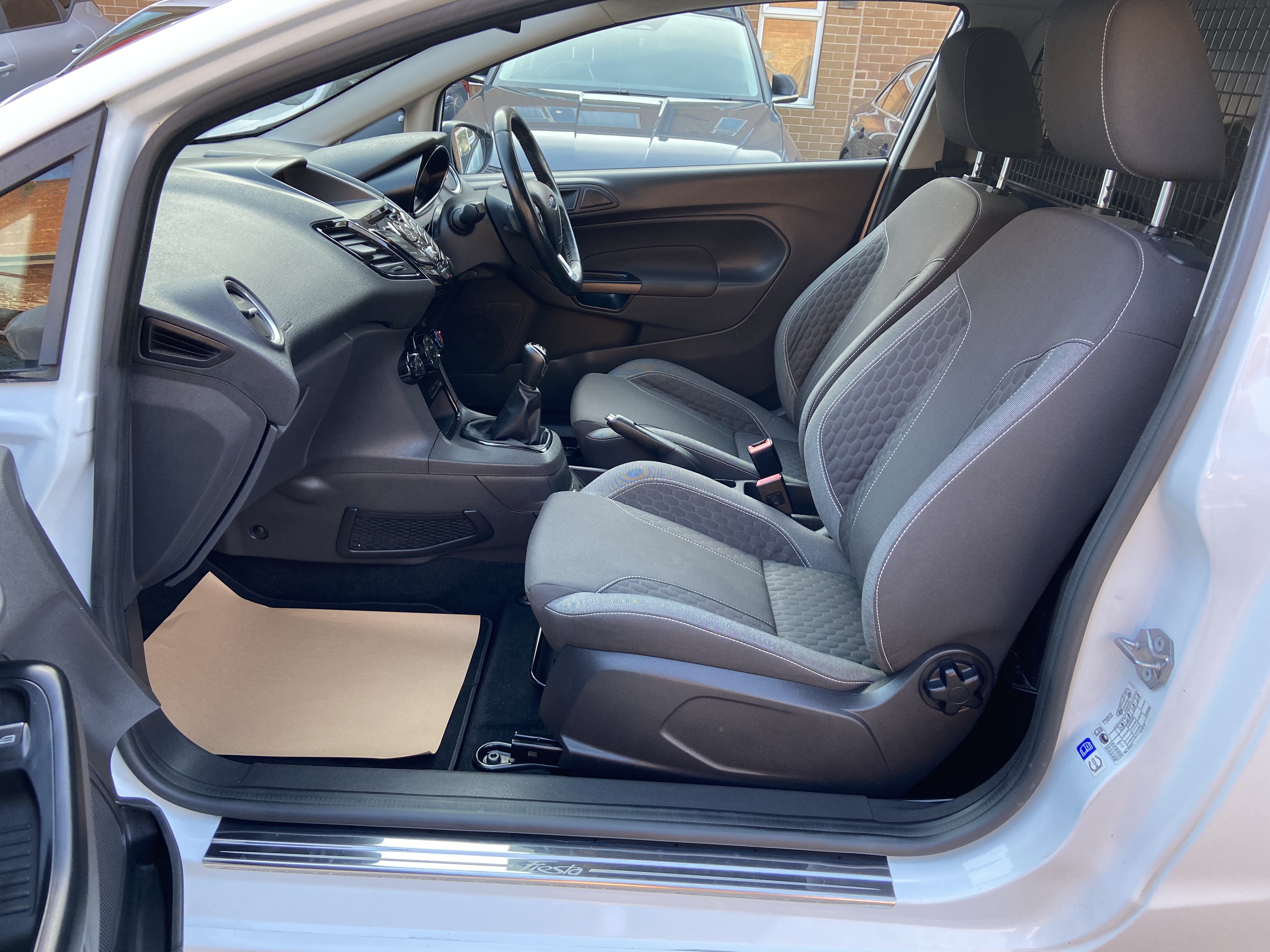 additional car image