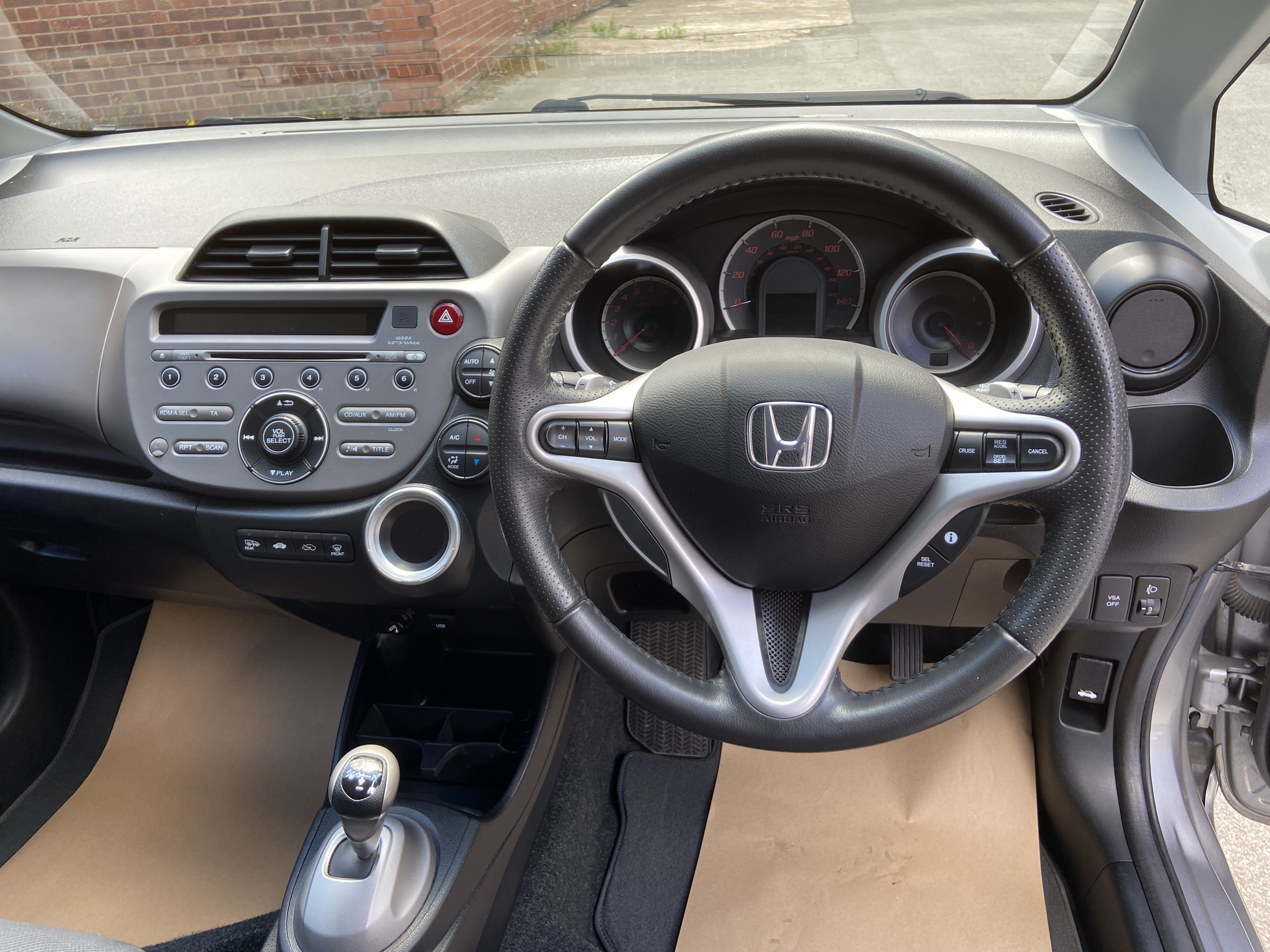 additional car image