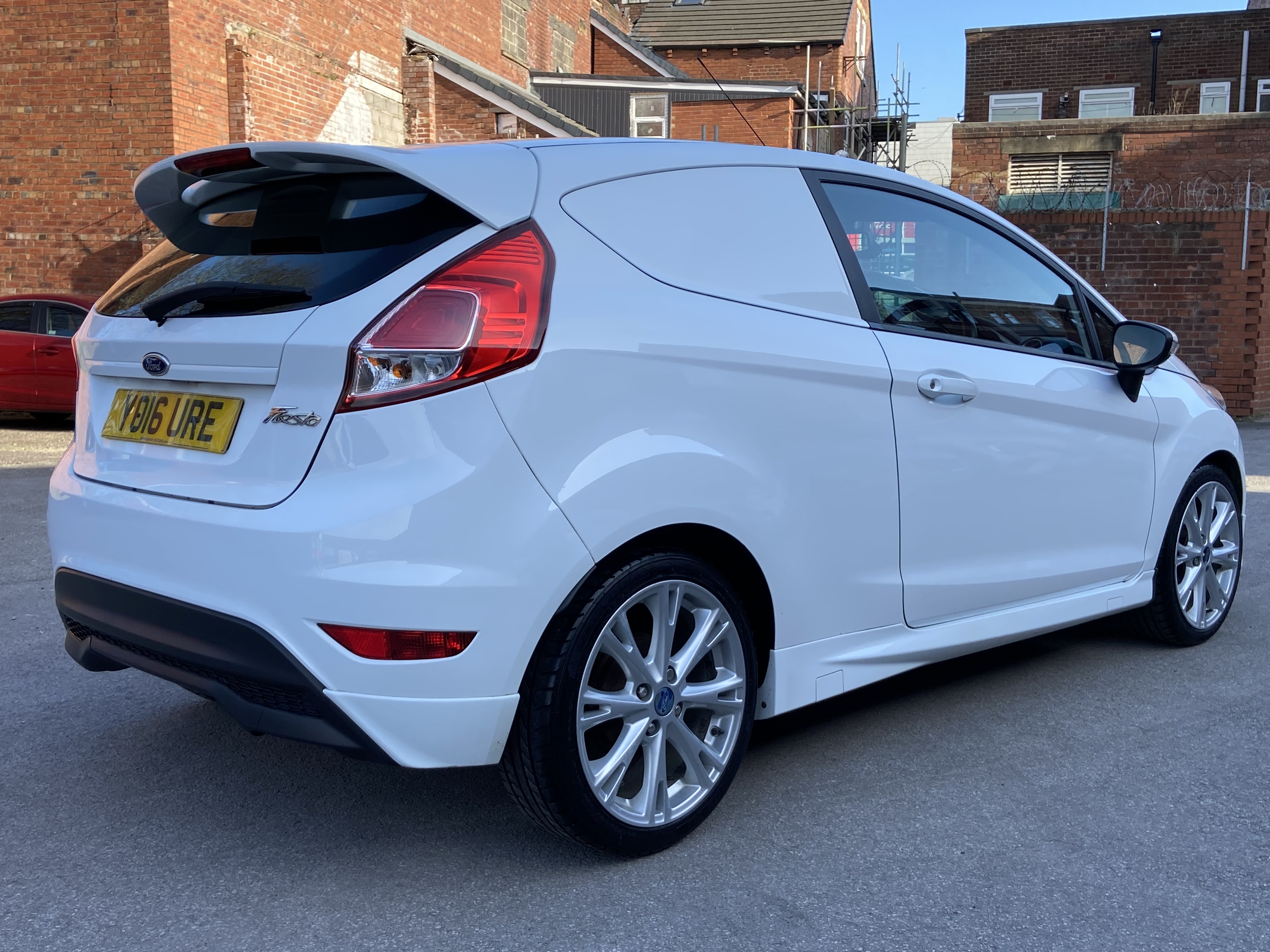 additional car image