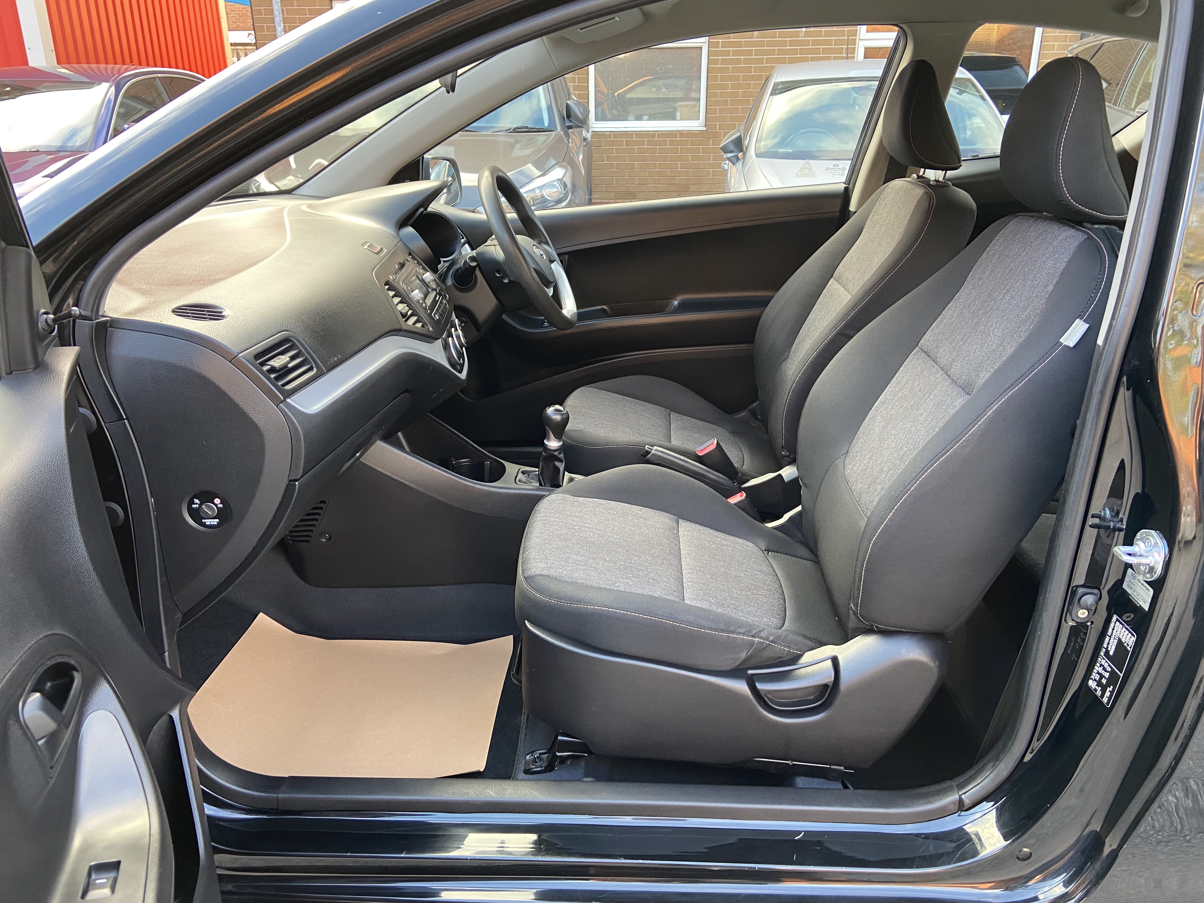 additional car image