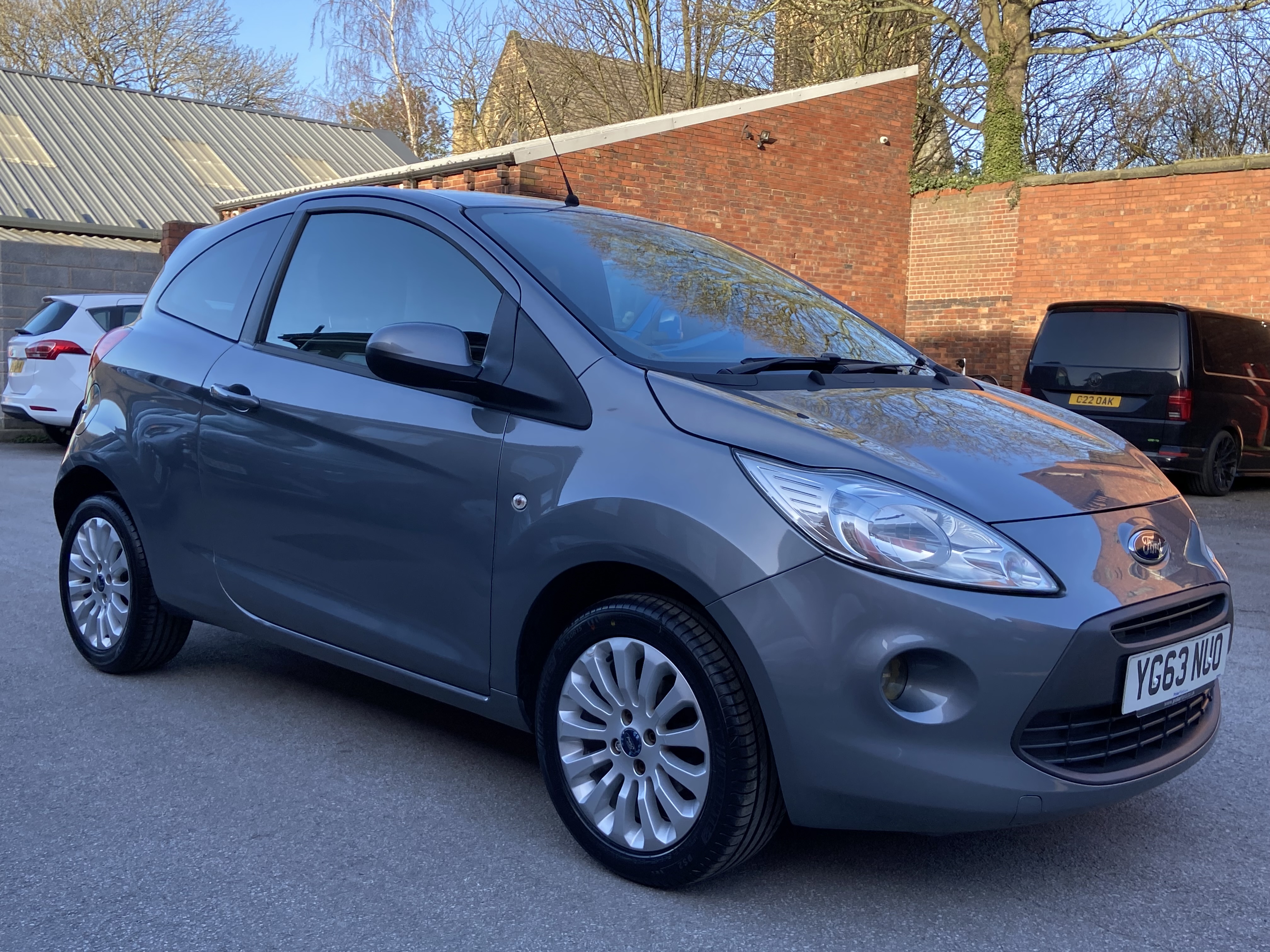 additional car image