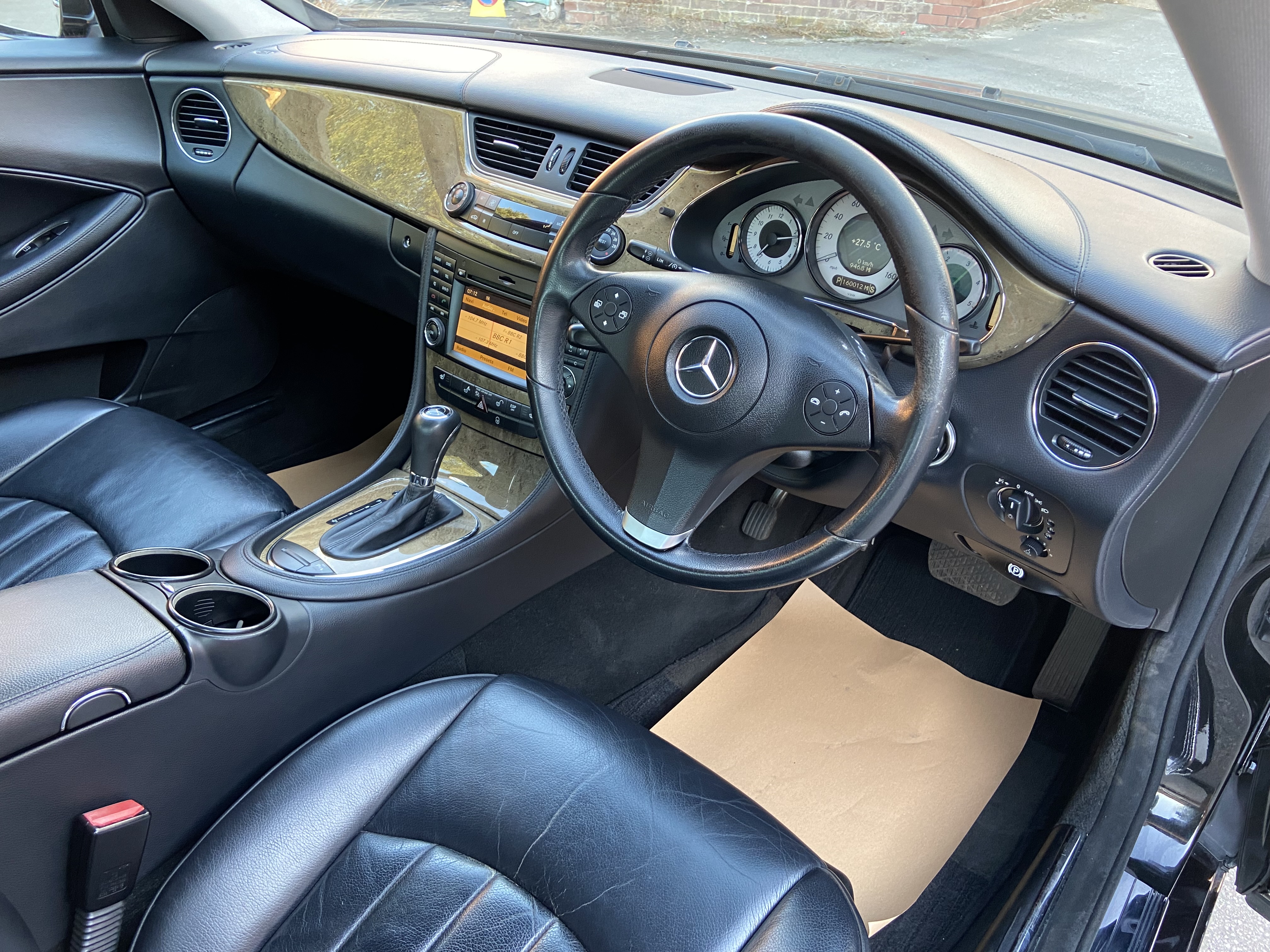additional car image