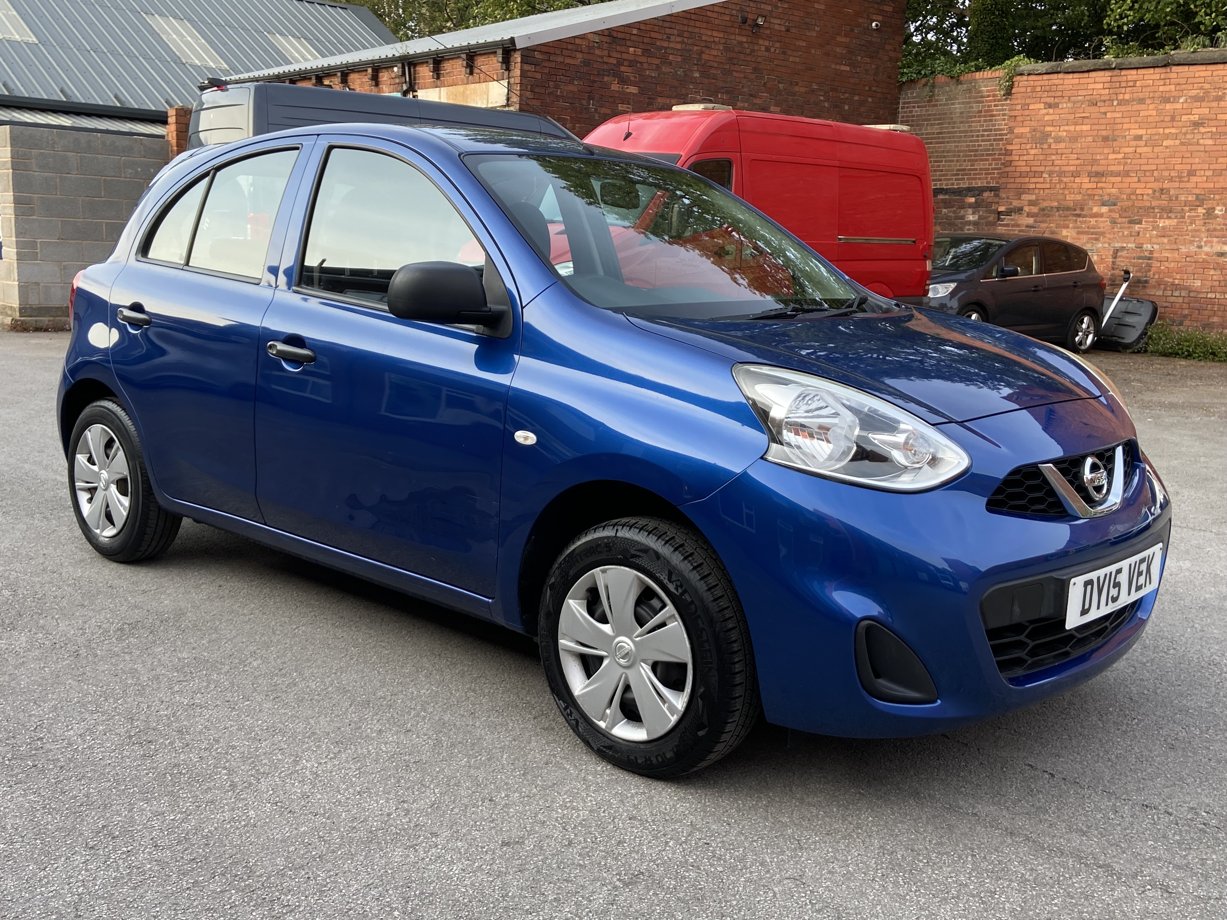 additional car image
