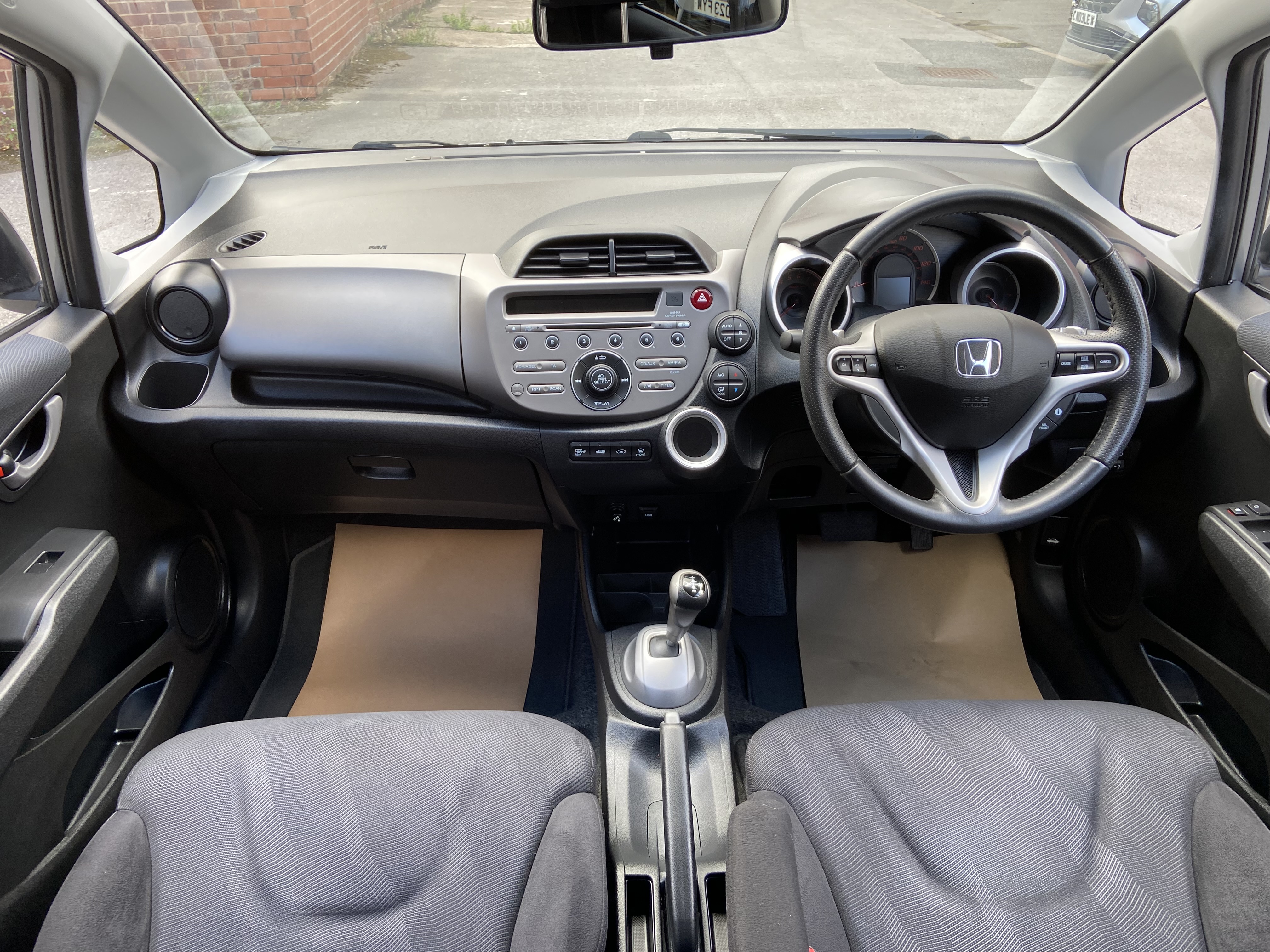 additional car image