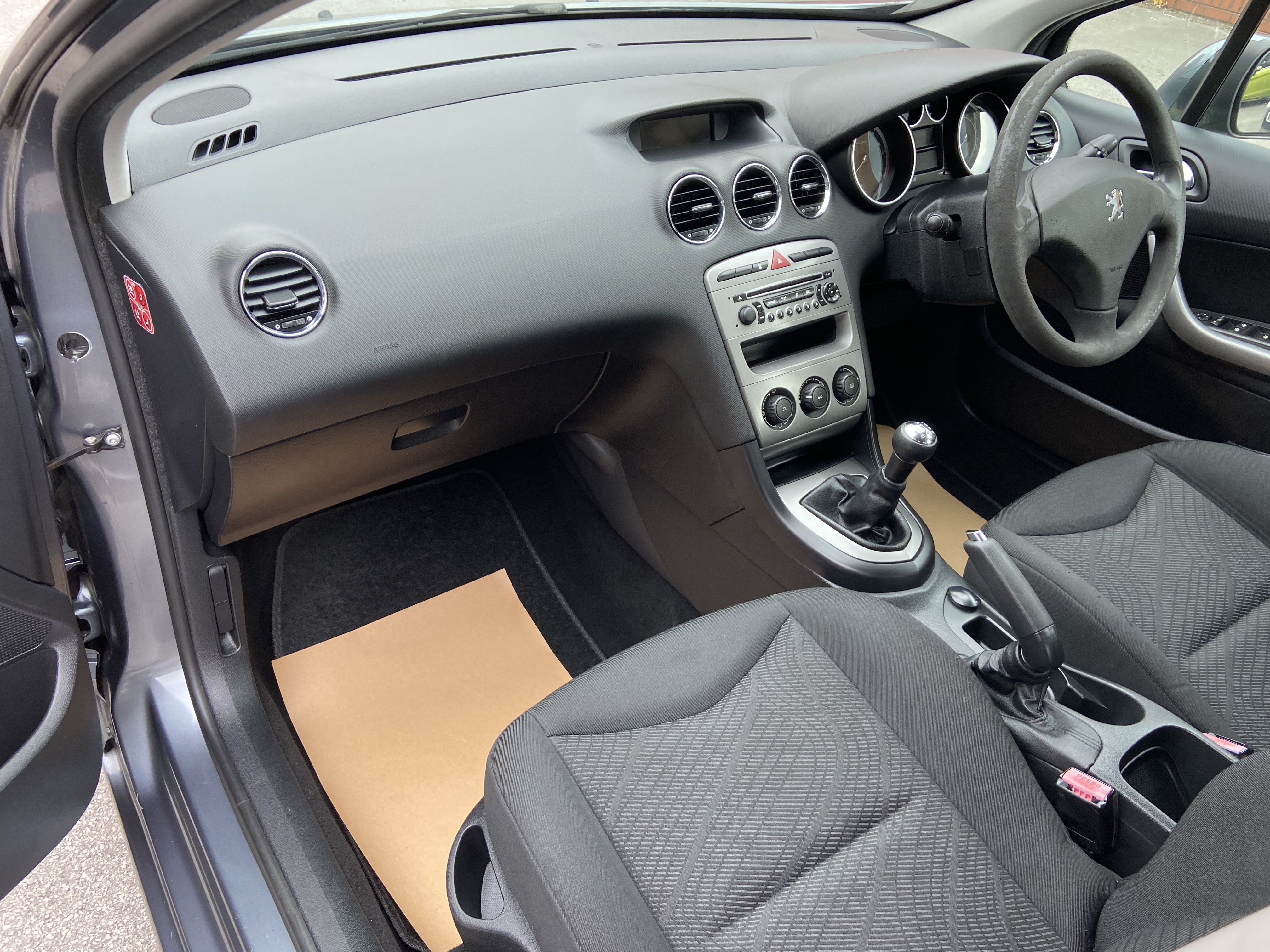 additional car image